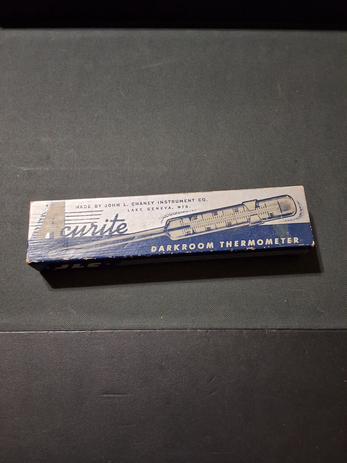 VTG Acurite DarkRoom Thermometer JL Chaney Instrument Co Lake Geneva W/ Orig Box