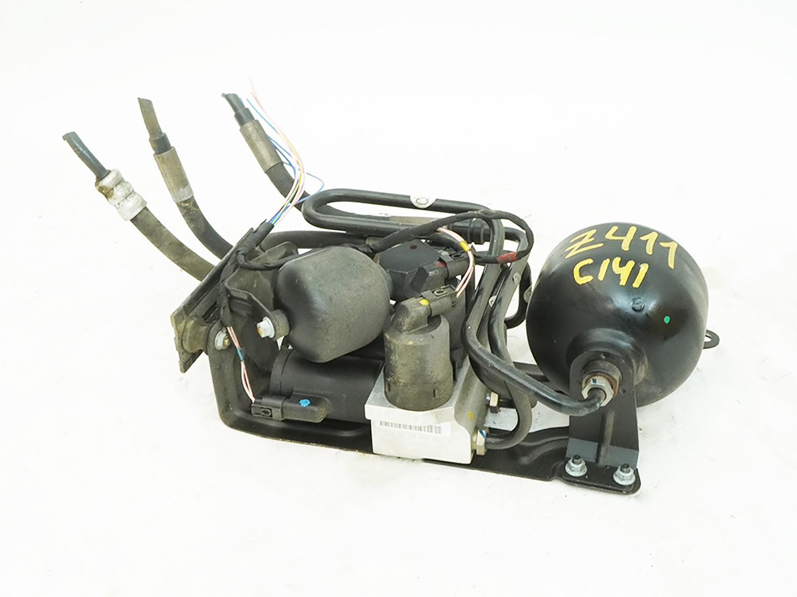 2003-2006 Mercedes SL500 R230 Suspension ABC Hydraulic Valve 2203200358 OEM