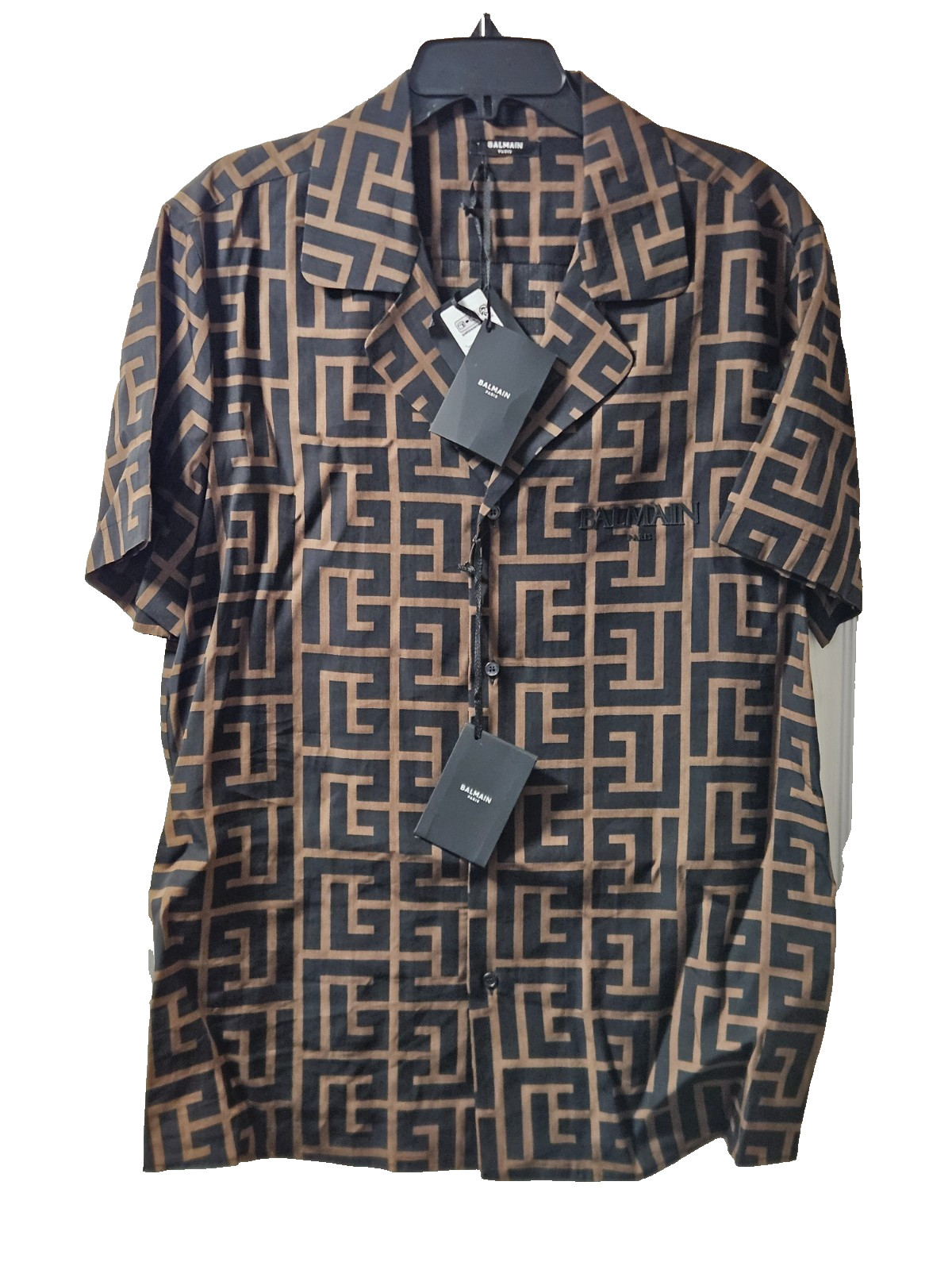 BALMAIN MEN\'S OVER ALL MONOGRAM PATTERN PAJAMA STYLE SHIRT SZ 39 $995 RETAIL BALMAIN MEN\'S OVER ALL MONOGRAM PATTERN PAJAMA STYLE SHIRT SZ 39 $995 RETAIL
