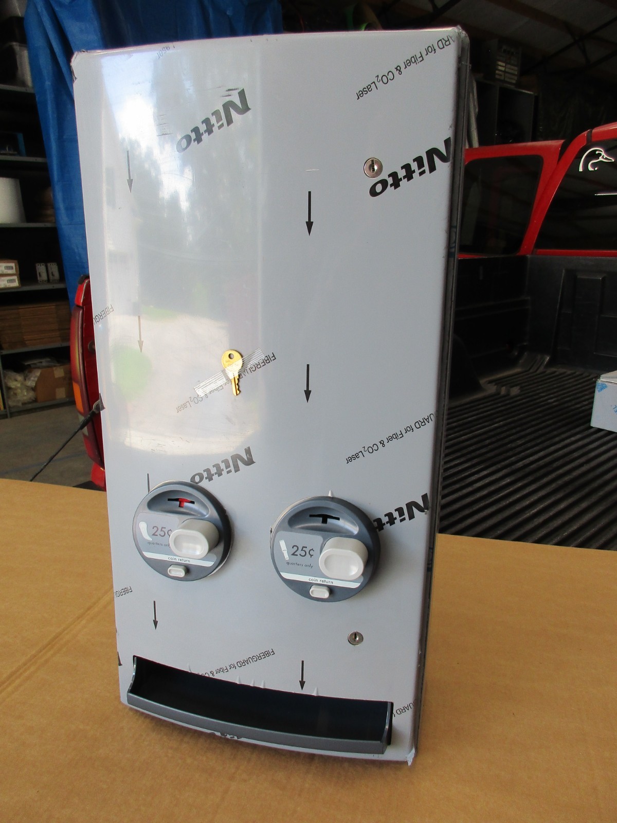 Bobrick B-47069 Sanitary Napkin / Tampon Dispenser 25 Cents Stainless Steel Bobrick B-47069 Sanitary Napkin / Tampon Dispenser 25 Cents Stainless Steel