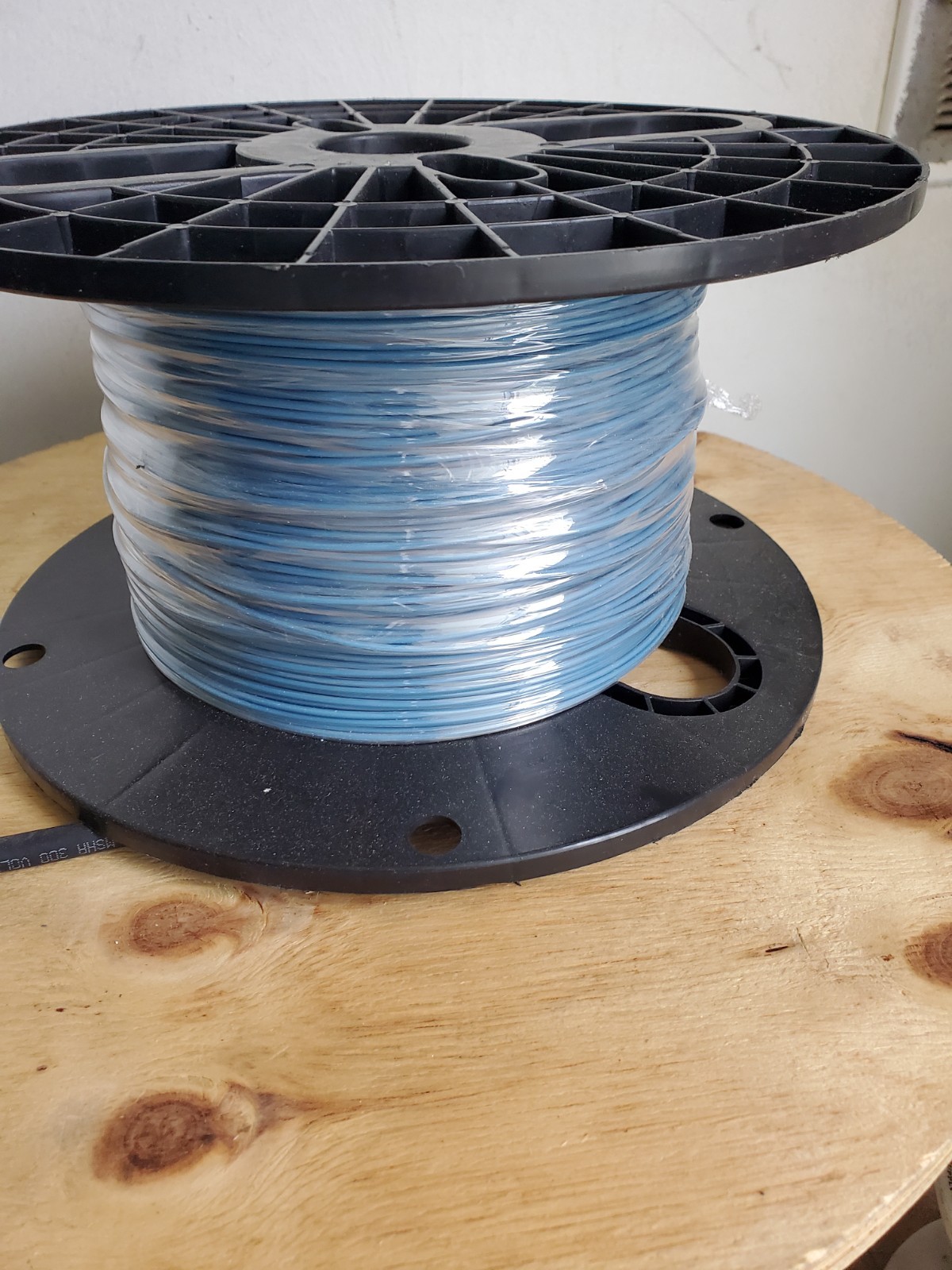 18 AWG TXL Light Blue Stranded Copper Wire 1500 Feet 1 Conductor Abrasion Res 18 AWG TXL Light Blue Stranded Copper Wire 1500 Feet 1 Conductor Abrasion Res
