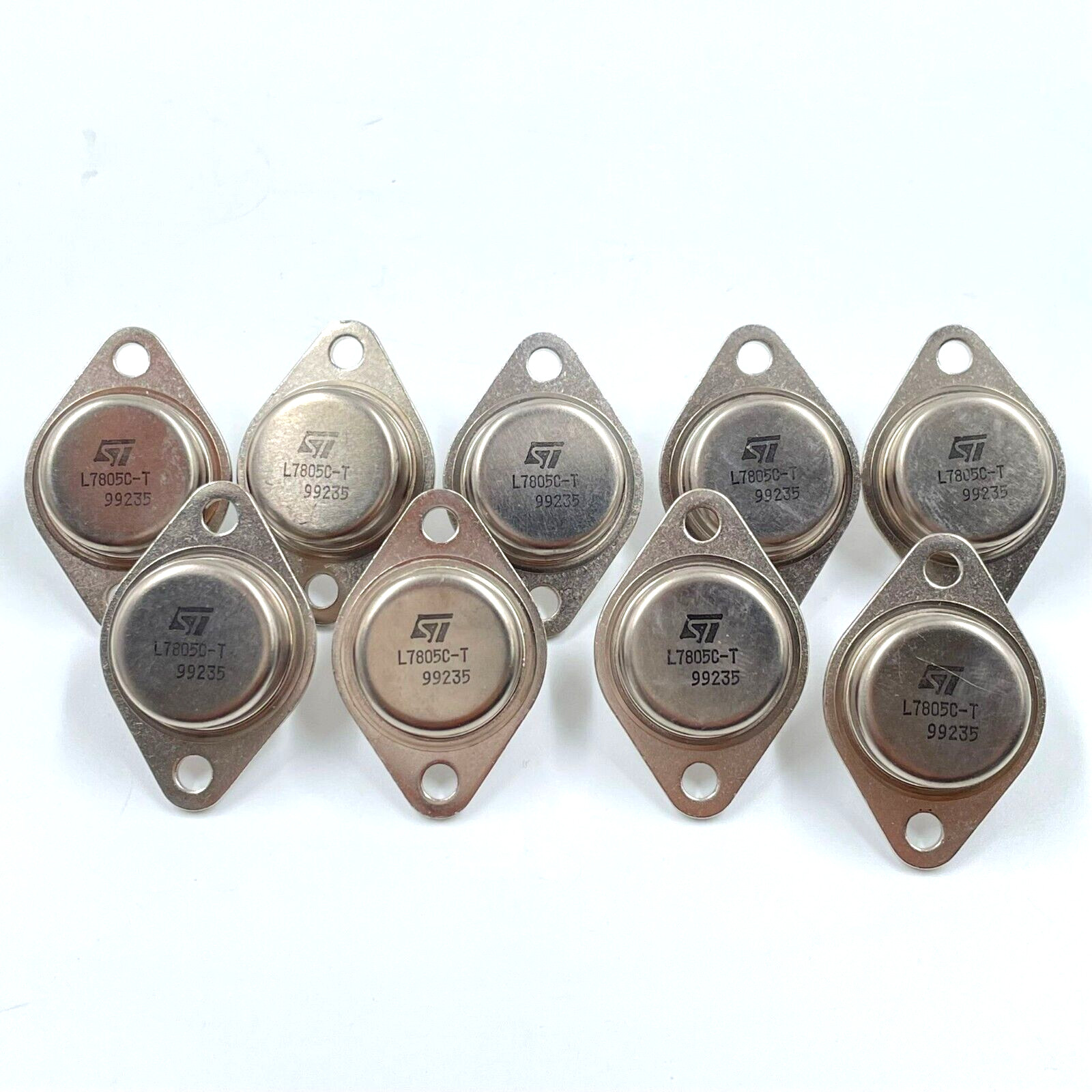 9Pcs Lot - Linear voltage regulator L7805C-T ST