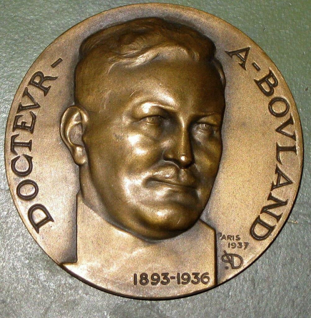 1937 French Bronze Medal Plaque Honoring Doctor A. Bouland