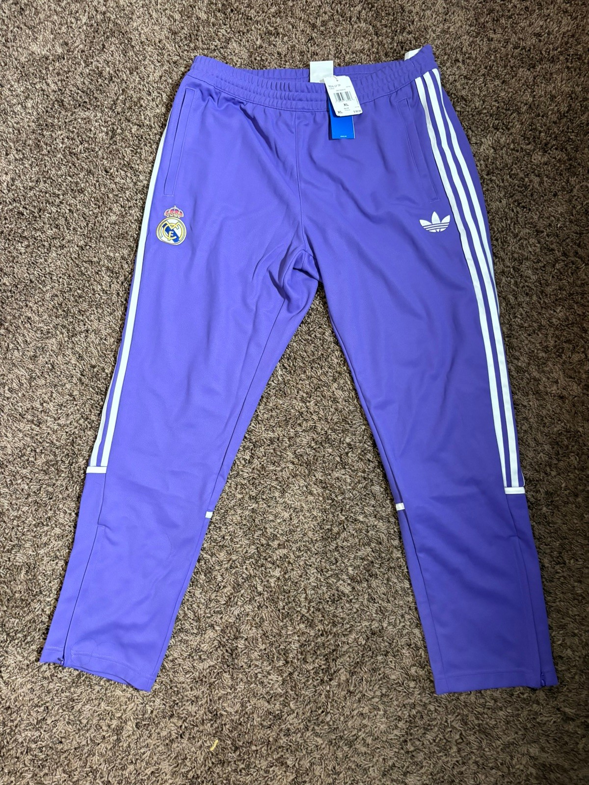 adidas Originals Real Madrid Track/Soccer Pants Size Men’s XL Purple KC7787 NWT adidas Originals Real Madrid Track/Soccer Pants Size Men’s XL Purple KC7787 NWT