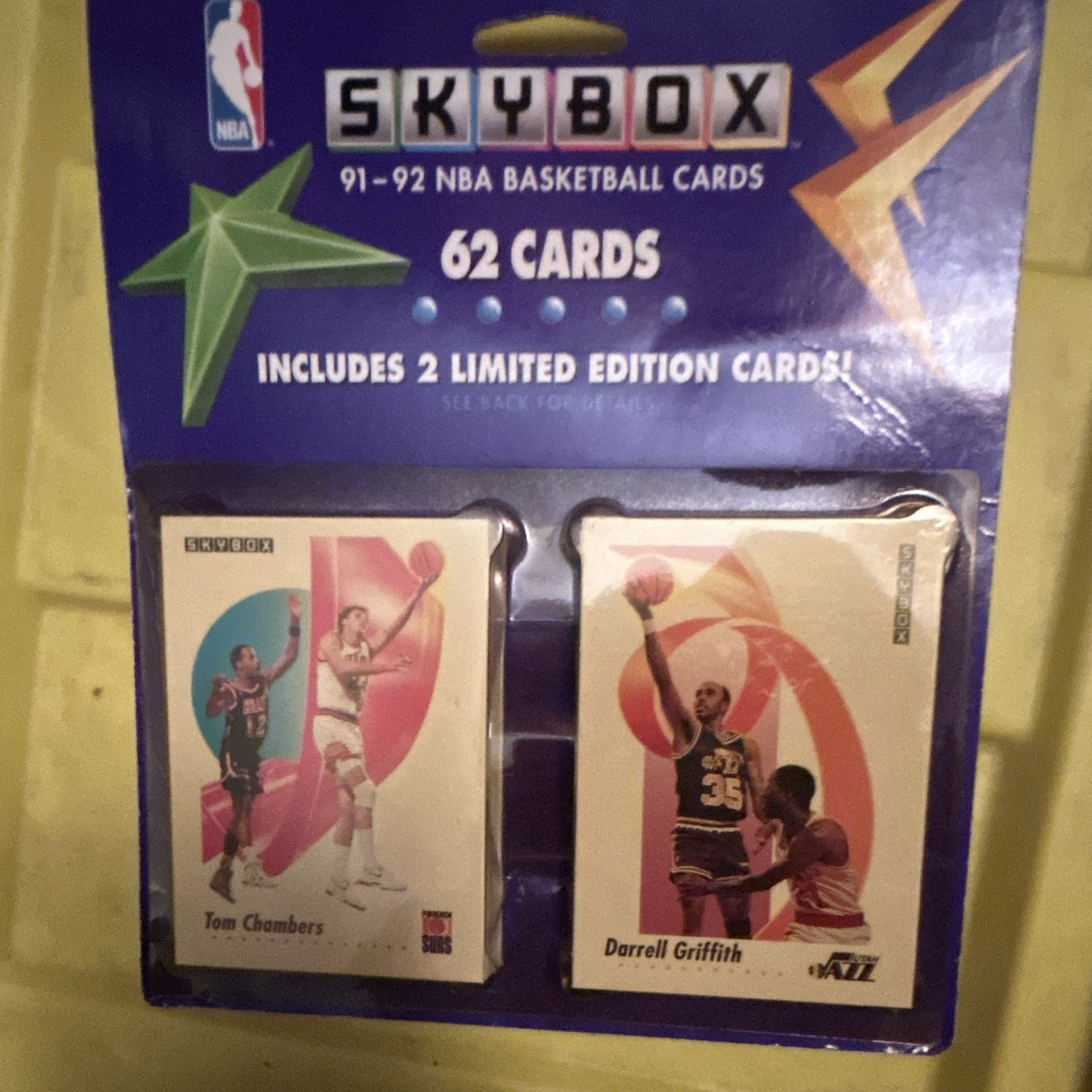 SkyBox 1991-92 NBA Basketball Trading Card Pack 62 Cards Limited Edition SkyBox 1991-92 NBA Basketball Trading Card Pack 62 Cards Limited Edition
