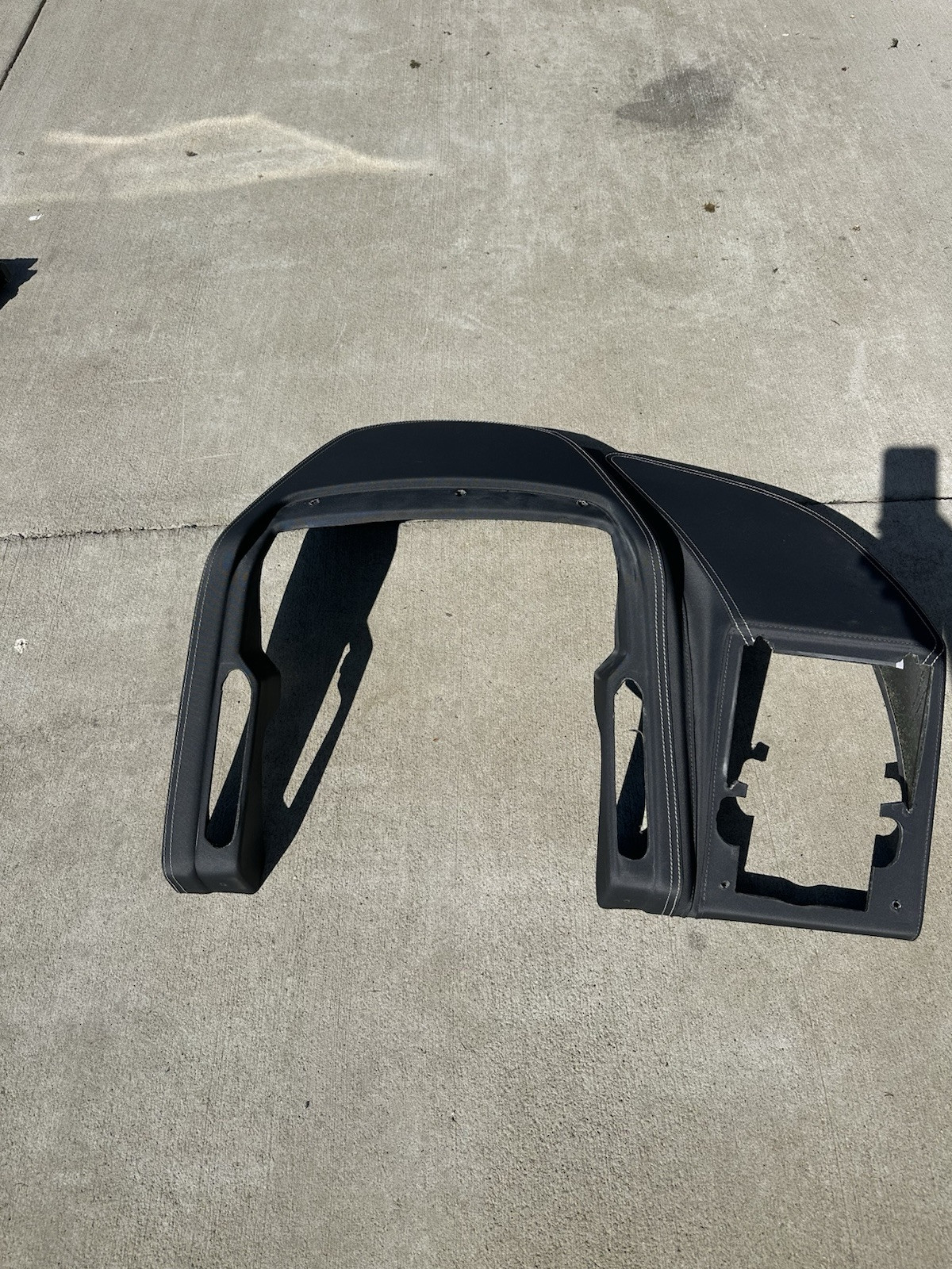2024 Barletta Lusso 23U Helm Console Fabric Covering Dashboard And Gauges