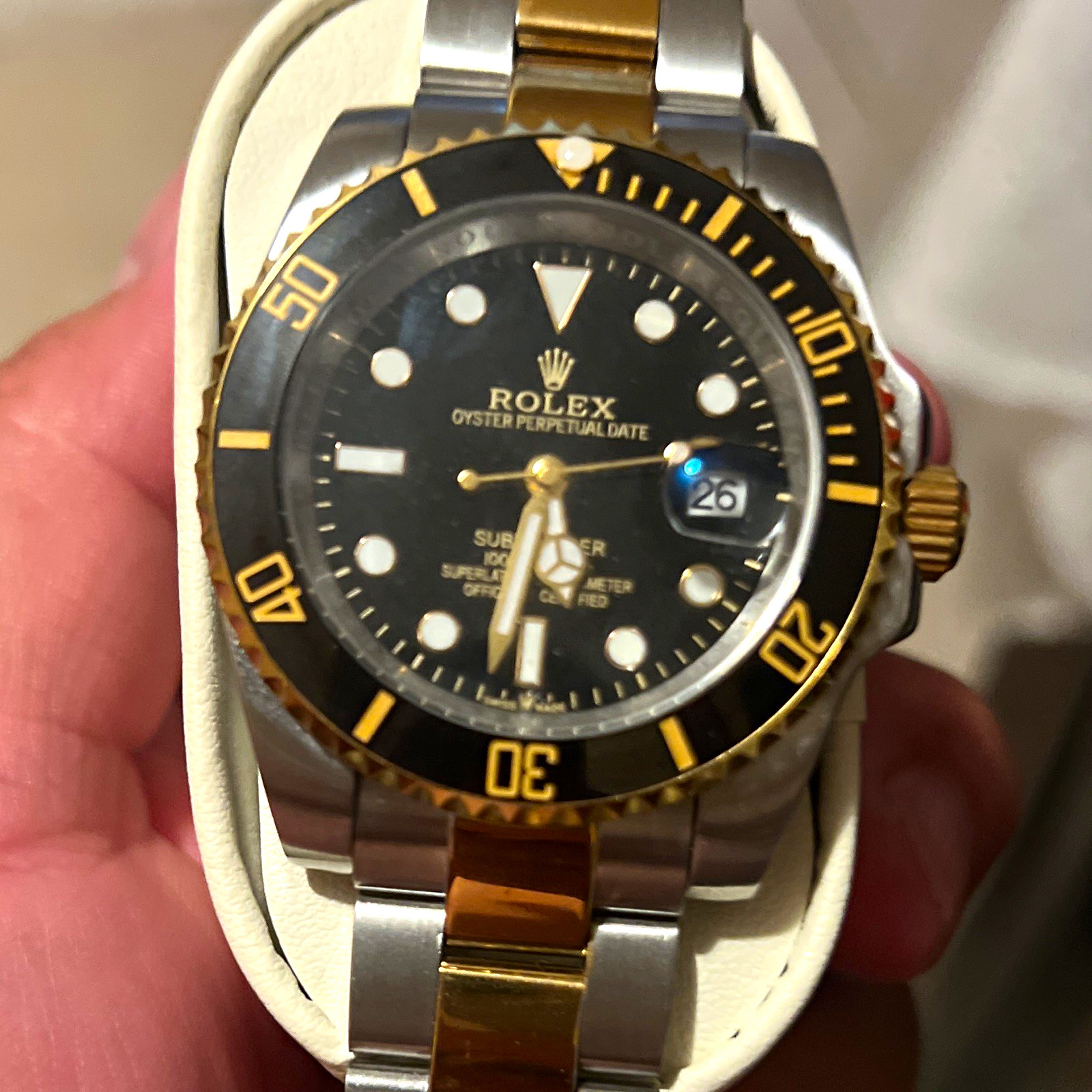 Rolex Submariner Date Two-Tone 40mm Black Dial Auto Date 300m Watch Rolex Submariner Date Two-Tone 40mm Black Dial Auto Date 300m Watch