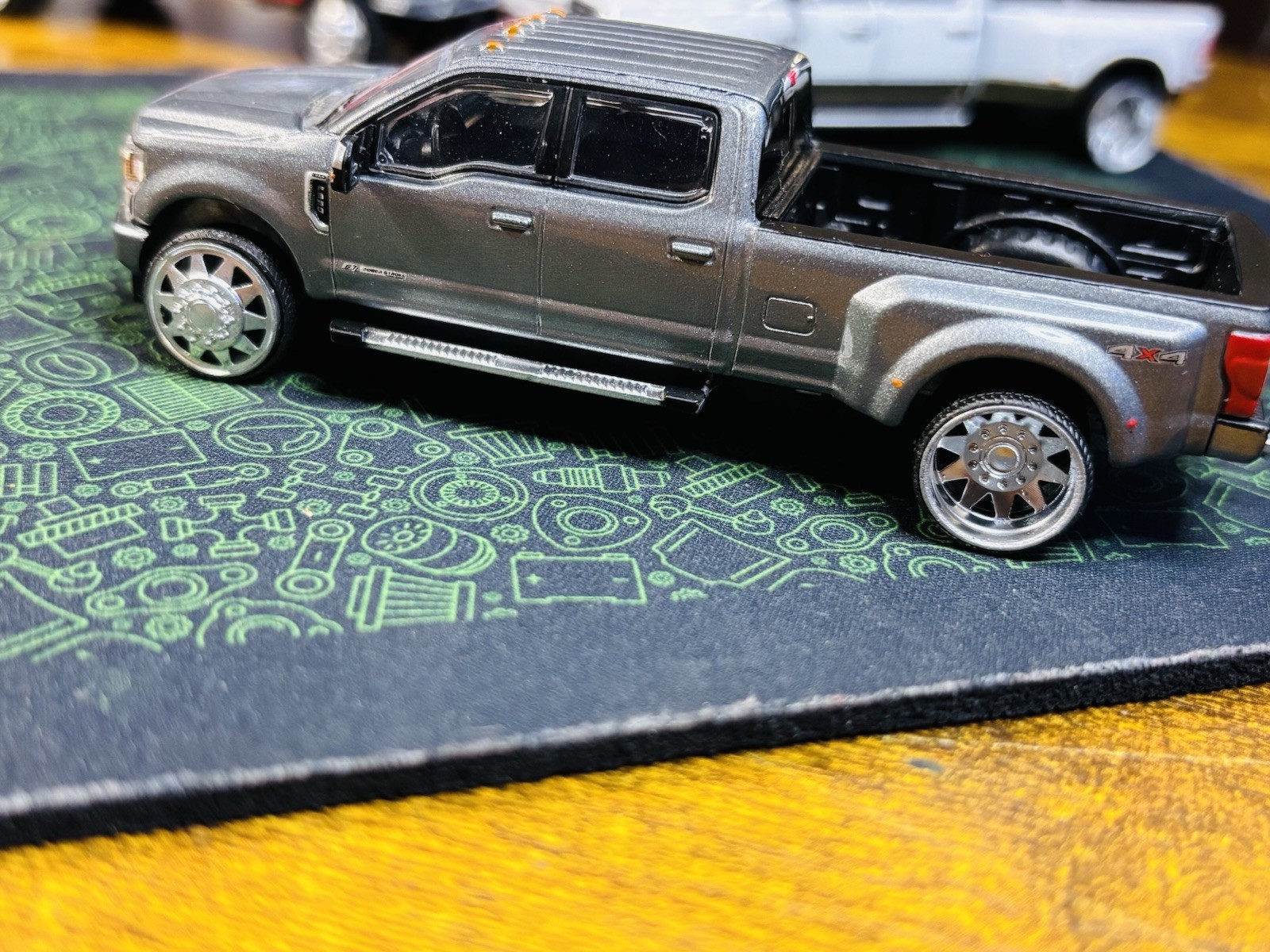 1/64 Greenlight/m2 3D Printed Dually Style 10 (Rim And Tires) No Truck 26”