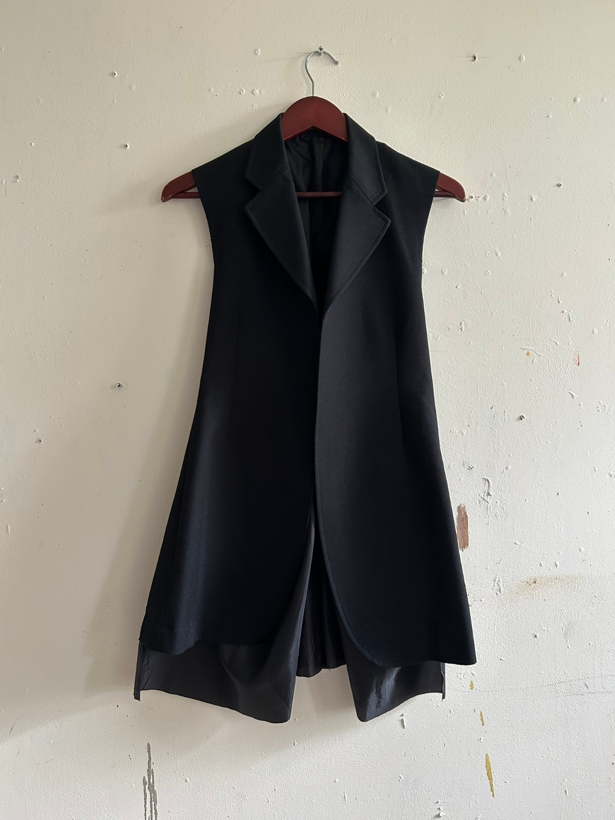Vintage Avant Garde Black Sculptural Draped Vest Adjustable Pin Unisex 