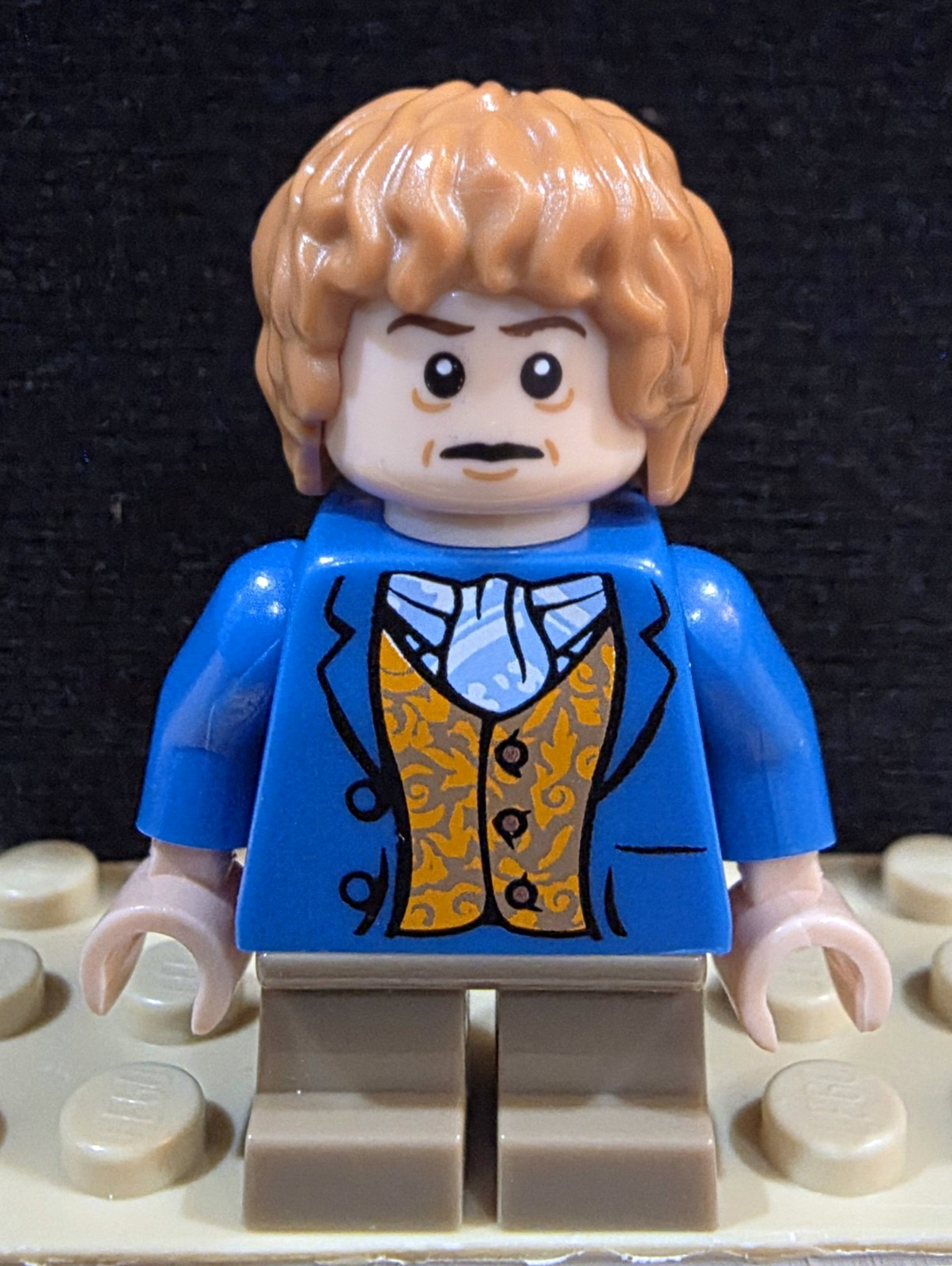 ​LEGO The Hobbit Bilbo Baggins Minifigure lor029 - Blue Coat Bag End 79003