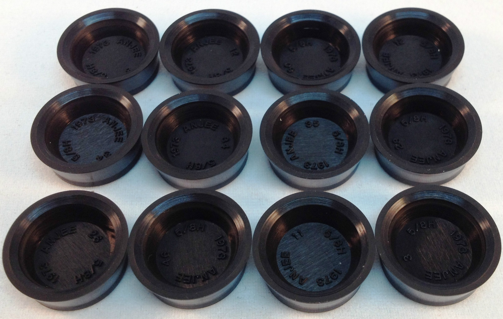 Lot 12 Rubber Wheel Cylinder Cup / Plug 5/8\