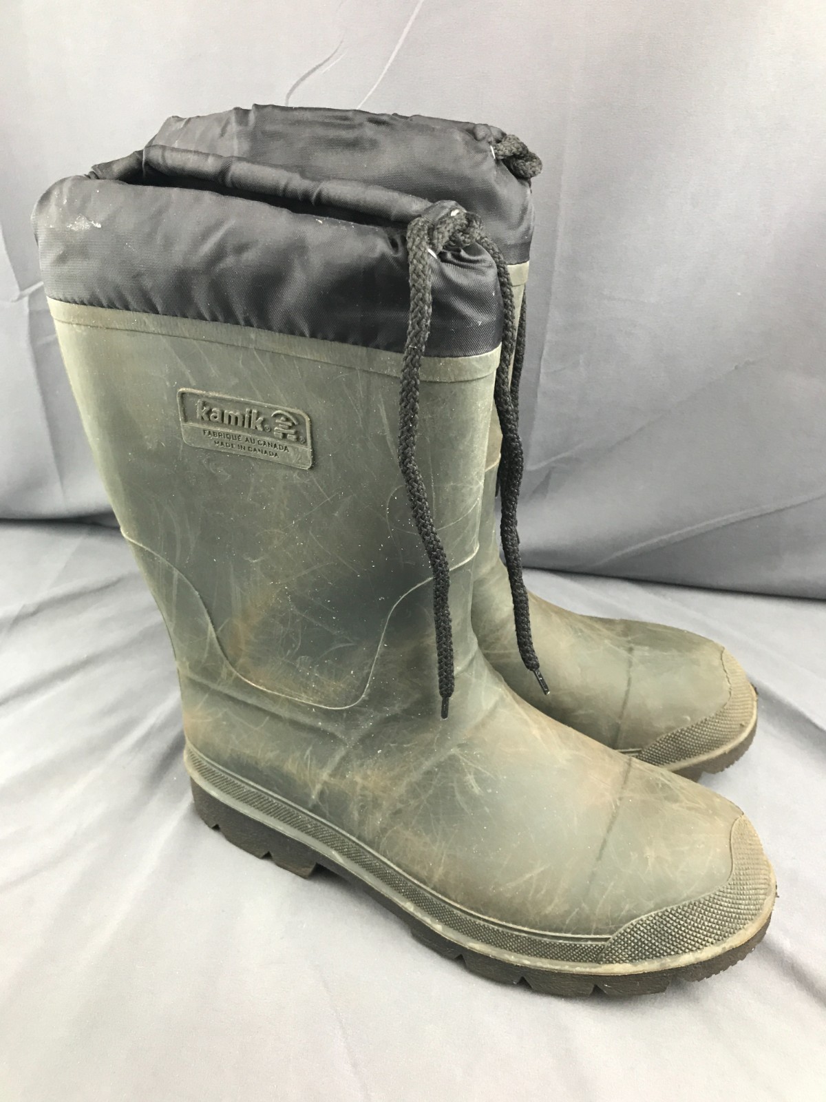 Kamik Forester Insulated Rubber Boots, US Men Size 10 - Plain Toe, Green / Black