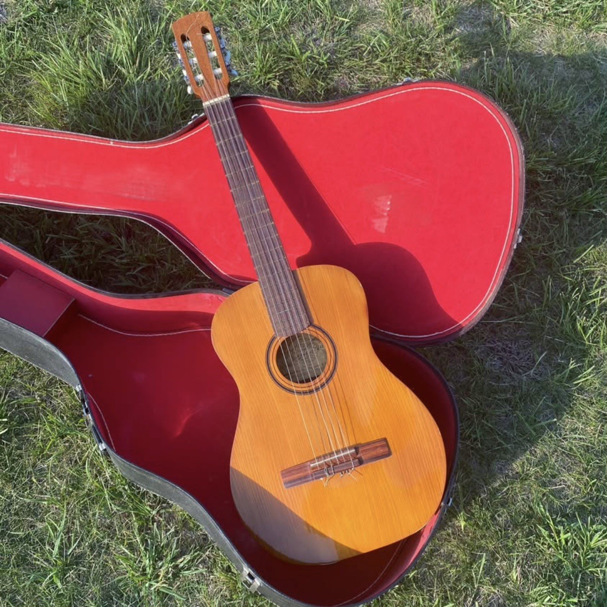 VTG 60s Italian student guitar solid woods, mahogany, spruce PROJECT AS IS
