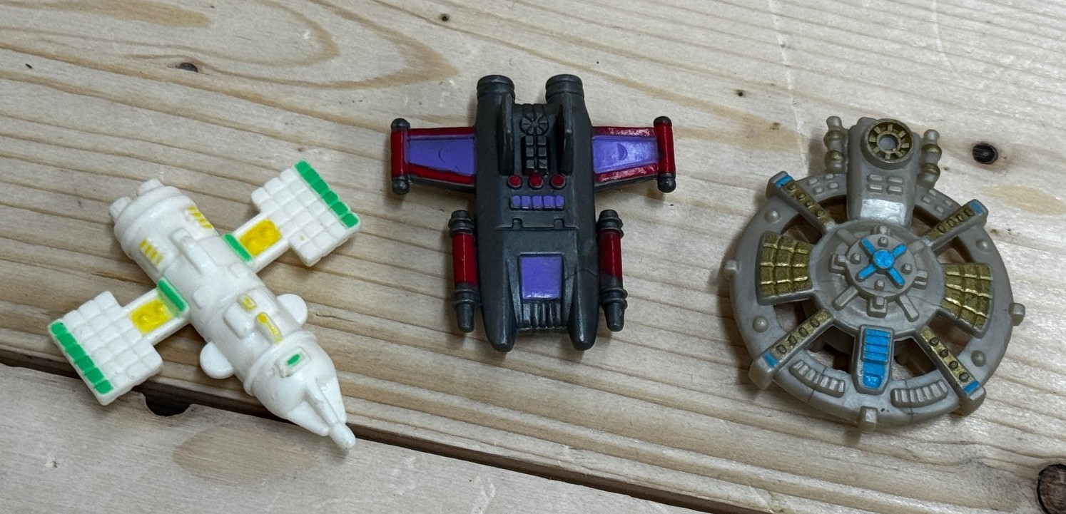 Vintage 1996 SOMA Space Toys Lot 3 Mini Figures Spaceship Station Sci-Fi