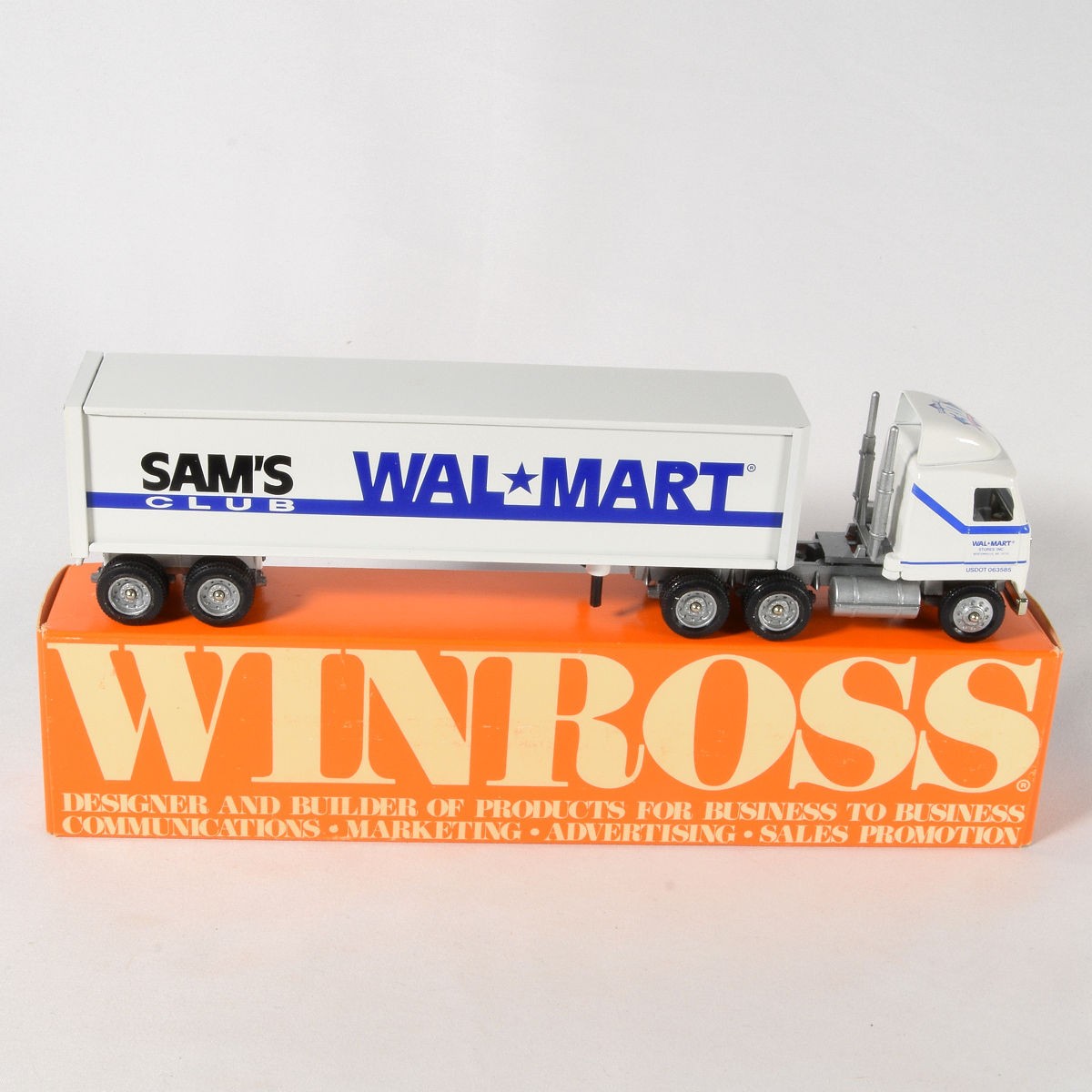 Vintage Winross Walmart Sams Club 1:64 Diecast Semi Truck and Trailer NEW