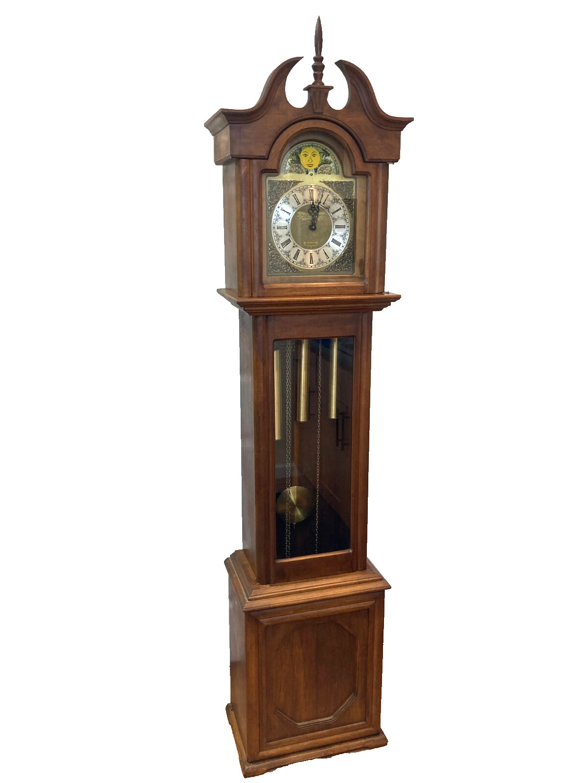 Daneker Grandmother\'s Clock Williamsburg Model Westminster Chimes Cherry Case