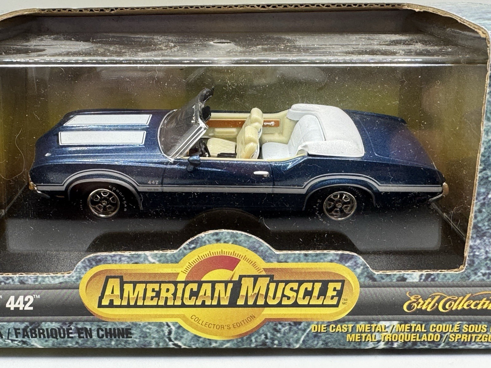 Ertl American Muscle 1970 Oldsmobile 442 blue Ertl American Muscle 1970 Oldsmobile 442 blue