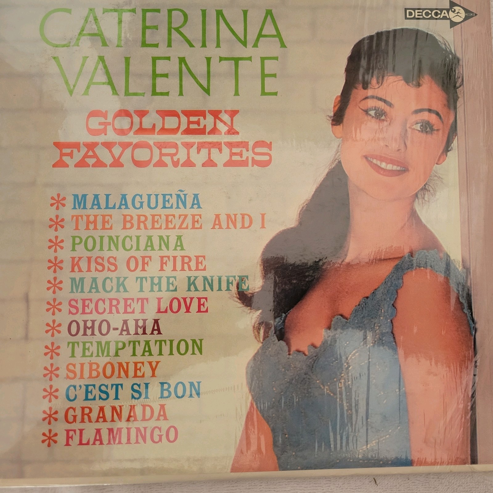Caterina Valente Golden Favorites on Decca Records 1964. DL 74504. Caterina Valente Golden Favorites on Decca Records 1964. DL 74504.