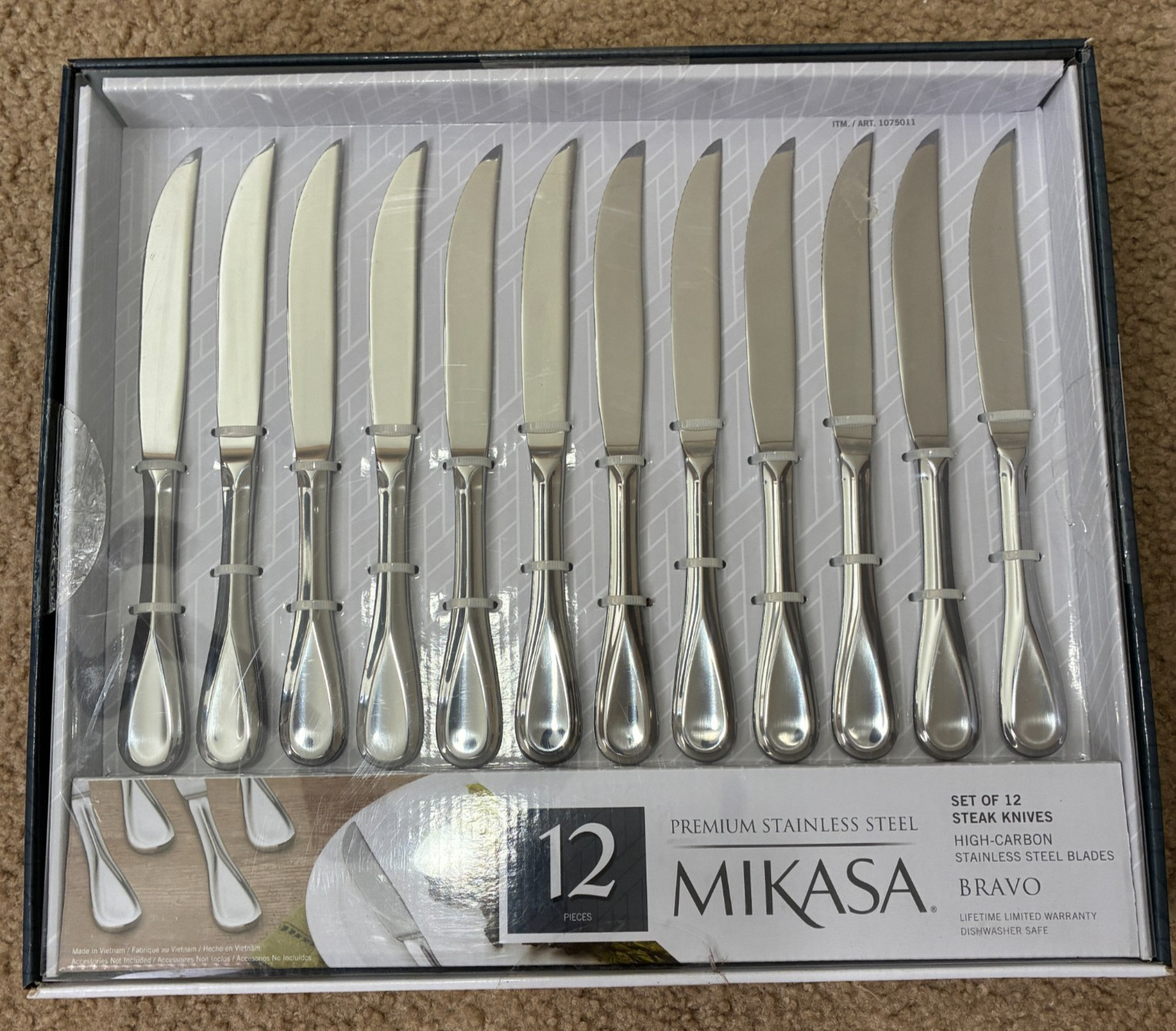 MIKASA Bravo 1075011 Premium High Carbon Stainless Steel Steak Knives Set of 12