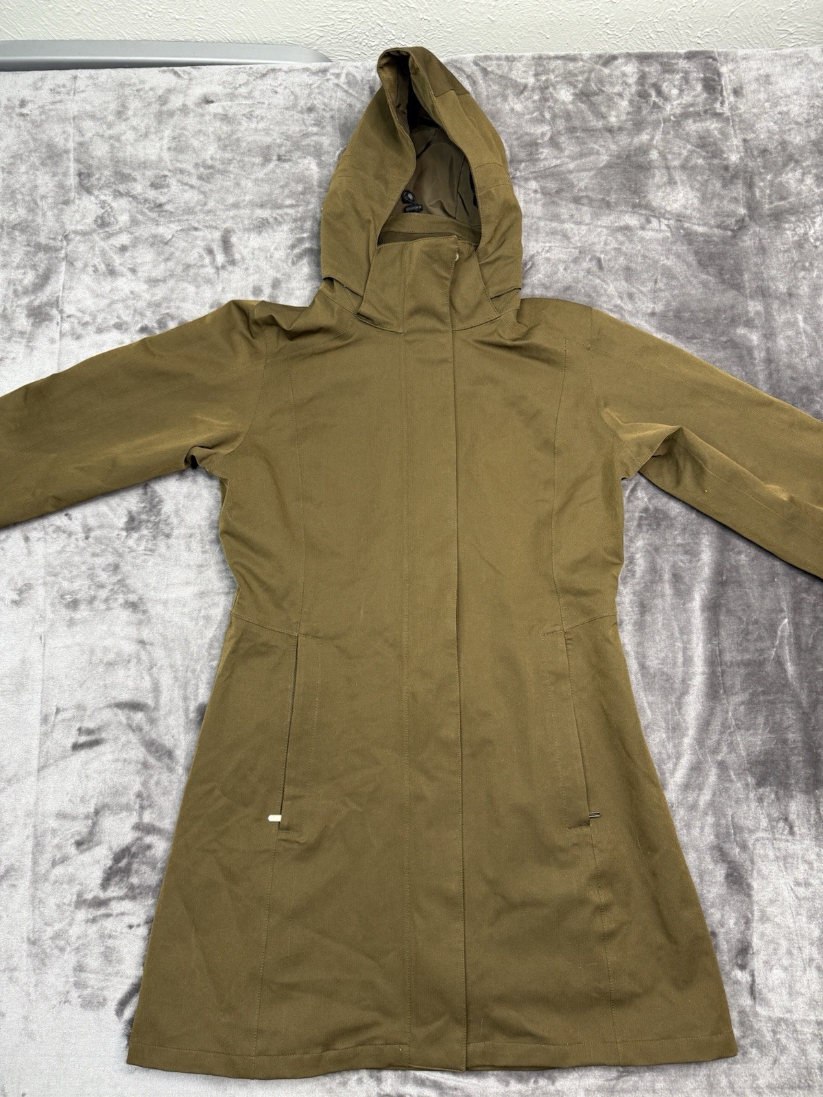 Patagonia Women\'s Torrentshell 3L City Coat Hyssop Brown 27119FA20 Size S Patagonia Women\'s Torrentshell 3L City Coat Hyssop Brown 27119FA20 Size S