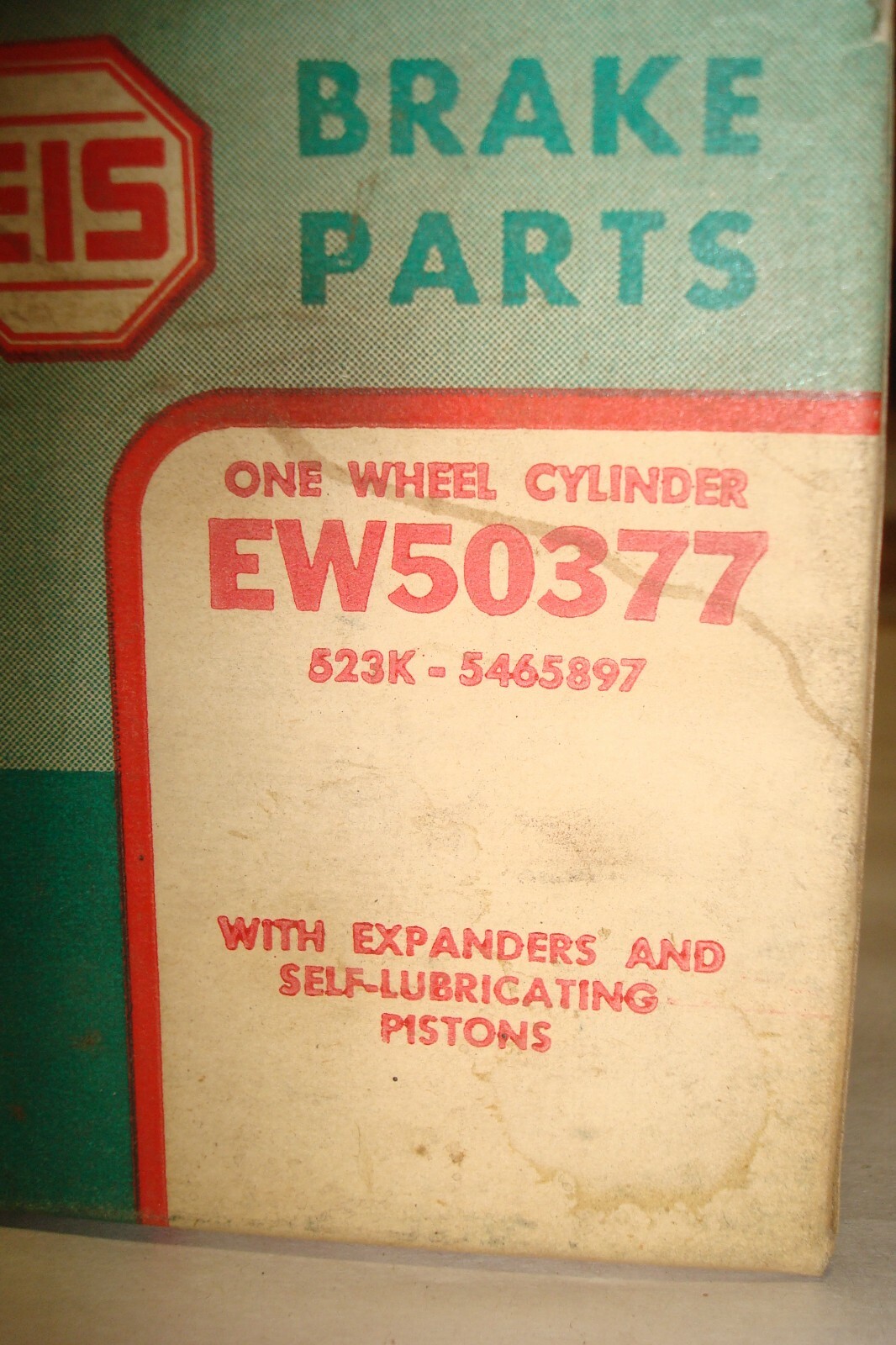 1965-68 BUICK SPORTWAGON RT REAR WHEEL CYL; REPL GM 5465897;NORS EIS EW50377