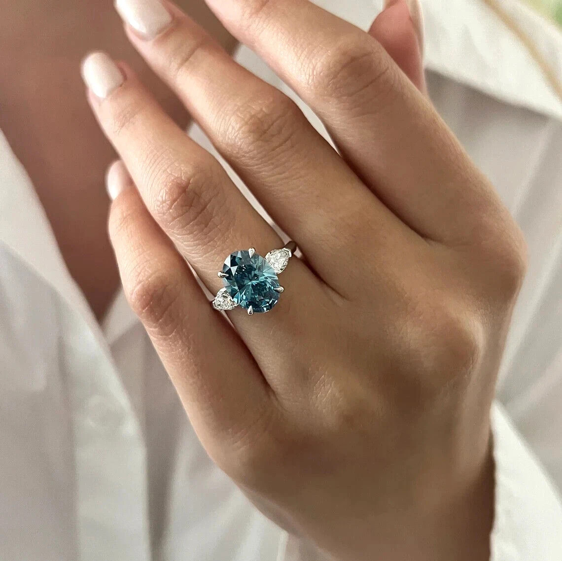 2.00 Ct IGI Certified Oval Cut Vivid Blue Lab Grown Diamond Ring 14kt White Gold
