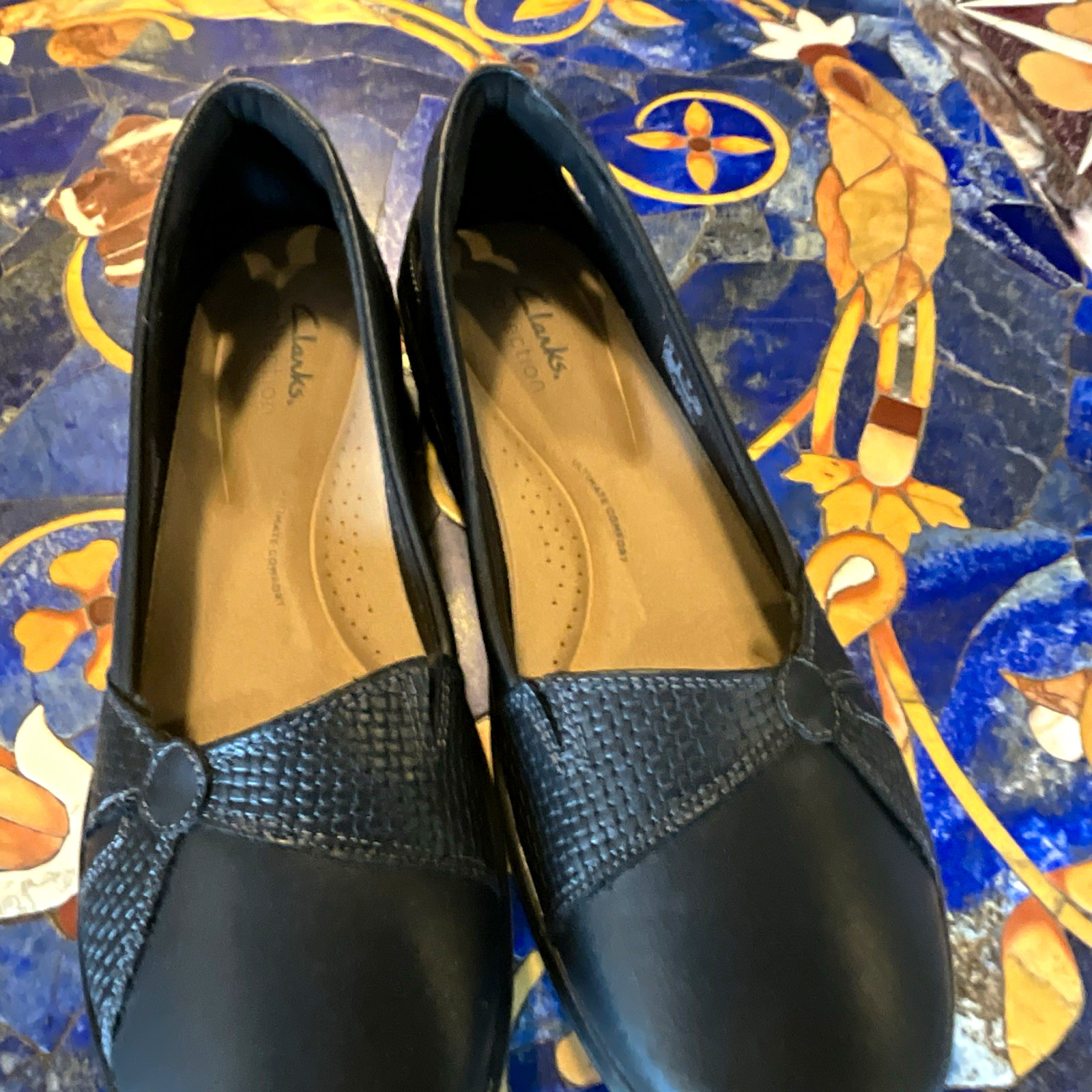 Clarks Collection Women’s Leather Slip-On Flat Round Toe Black B US 8.5 Clarks Collection Women’s Leather Slip-On Flat Round Toe Black B US 8.5