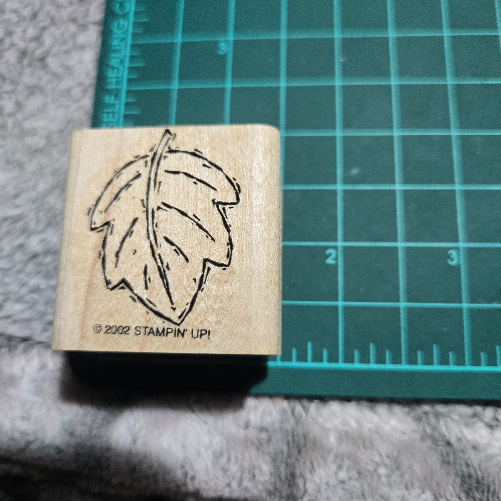 Stampin Up VTG 2002 Wood Mounted Rubber Stamp Maple Leaf Outline Crafting Stampin Up VTG 2002 Wood Mounted Rubber Stamp Maple Leaf Outline Crafting