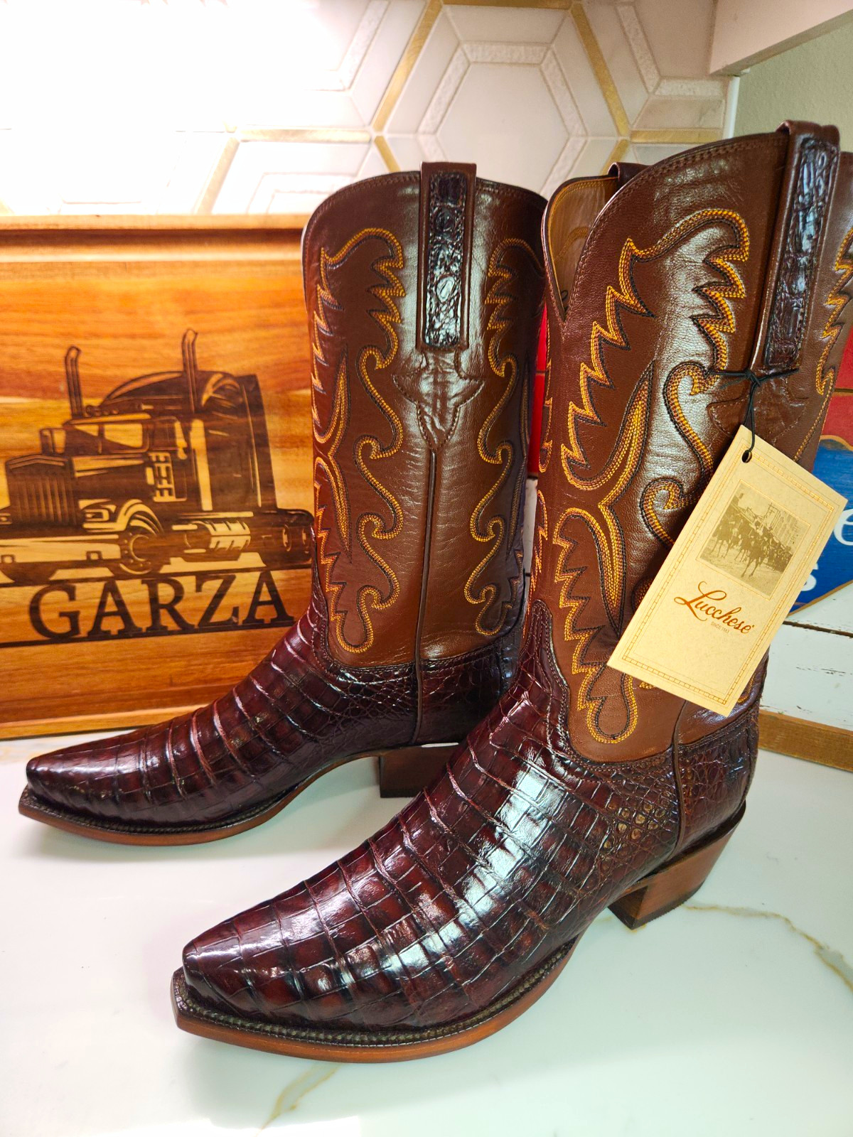 Lucchese Classics Handmade Brown Croc Belly Size 9E Fit 9.5D