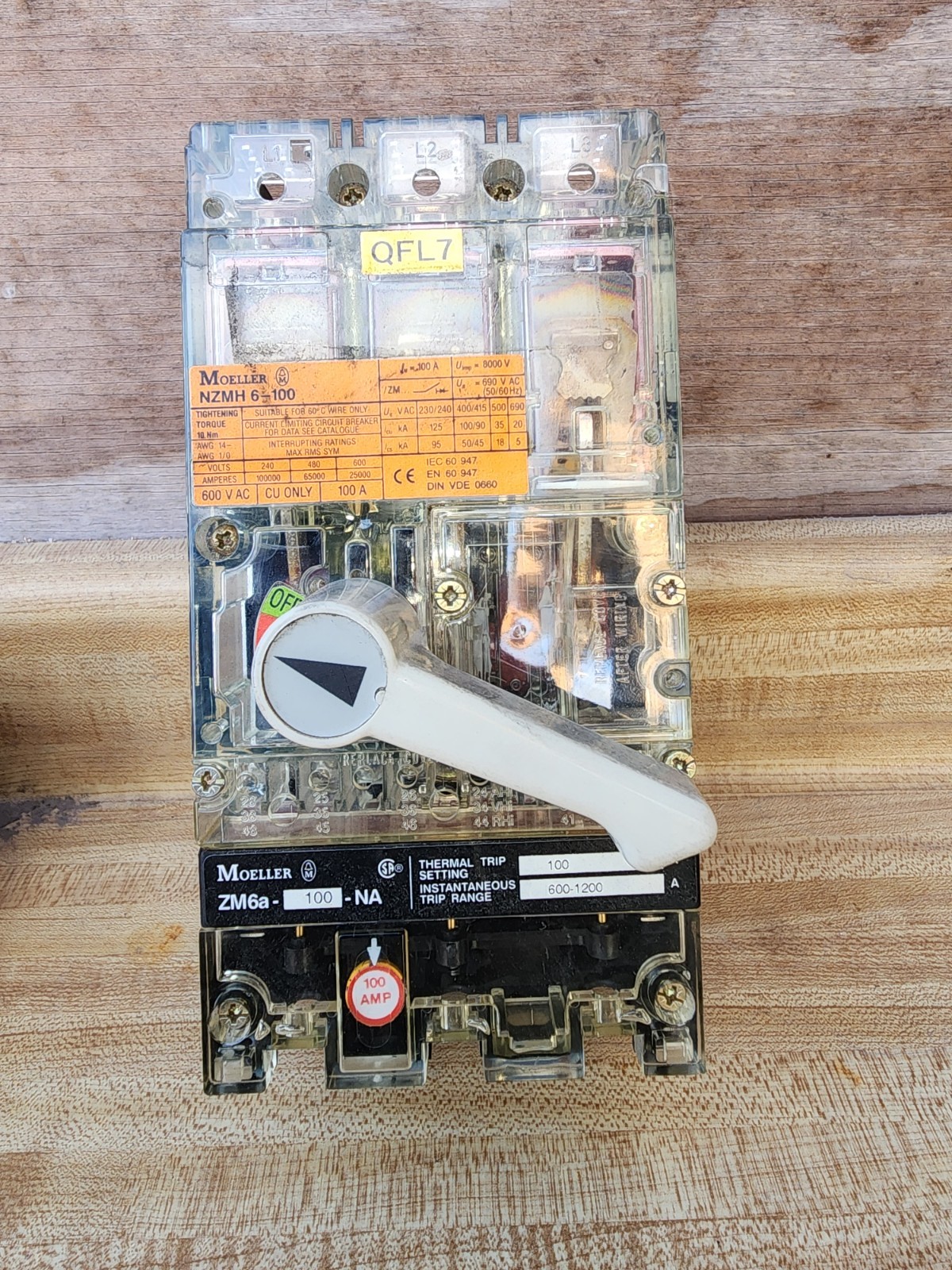 KLOCKNER MOELLER NZMH6-100 CIRCUIT BREAKER 600VAC 100A ZM6-100-CNA THERMAL TRIP