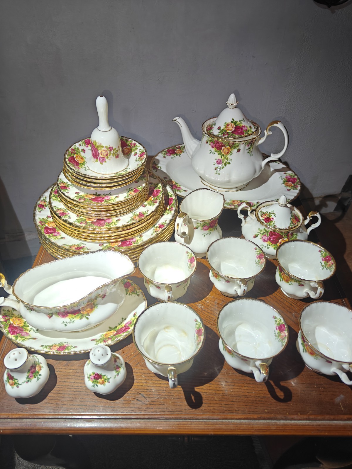 Vintage 1962 Royal Albert Old Country Roses Bone China Set 37 Pcs All Together 