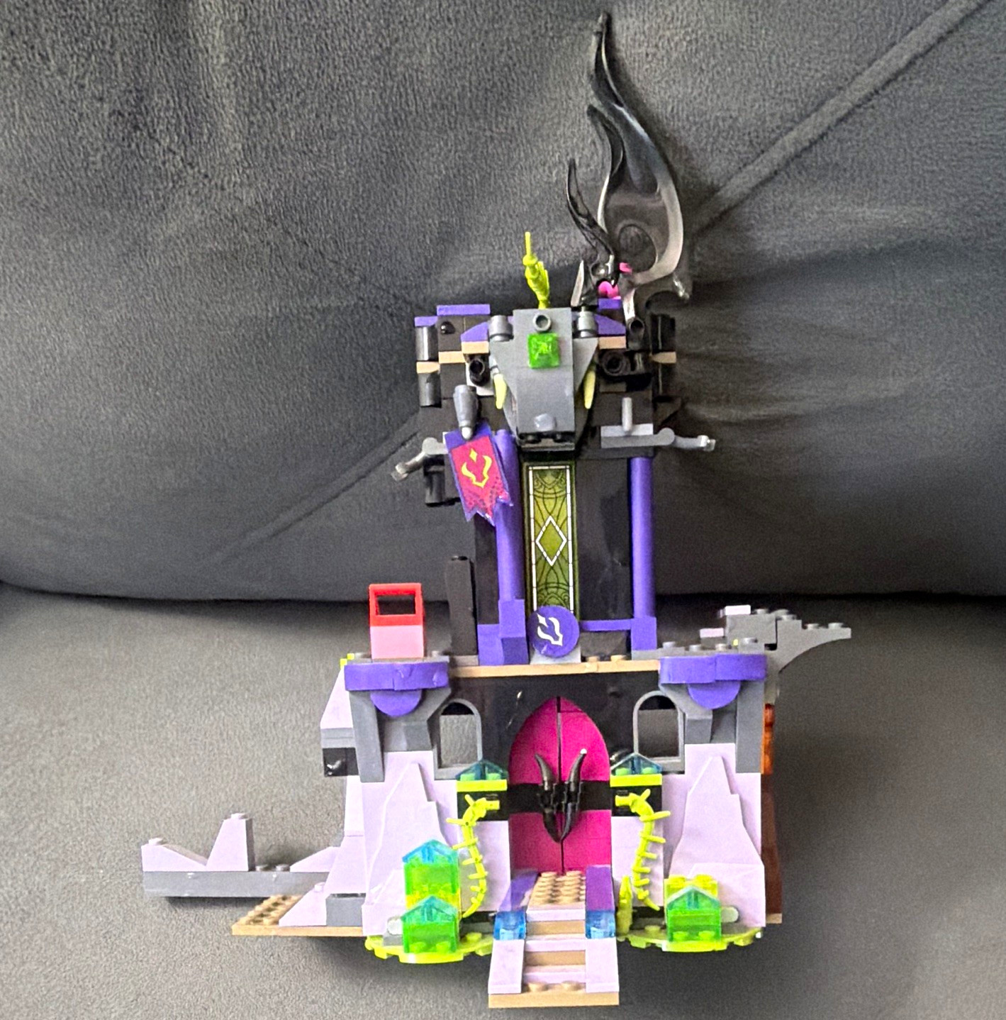 LEGO Elves Ragana’s Magic Shadow Castle Preassembled