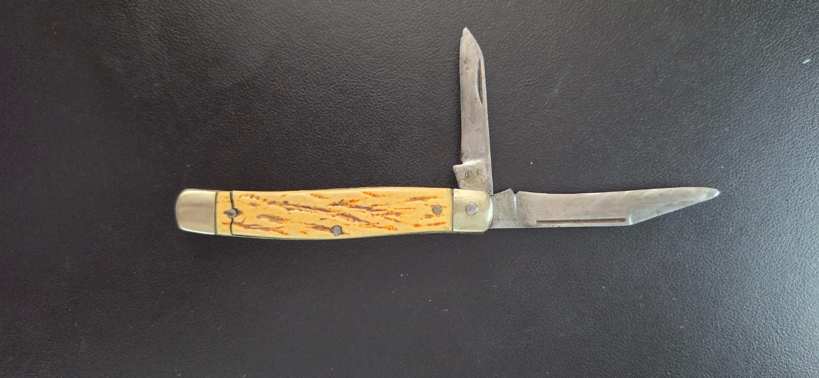 Vintage Colonial USA 2 Blade Pocket Knife Synthetic Celluloid Handle Vintage Colonial USA 2 Blade Pocket Knife Synthetic Celluloid Handle