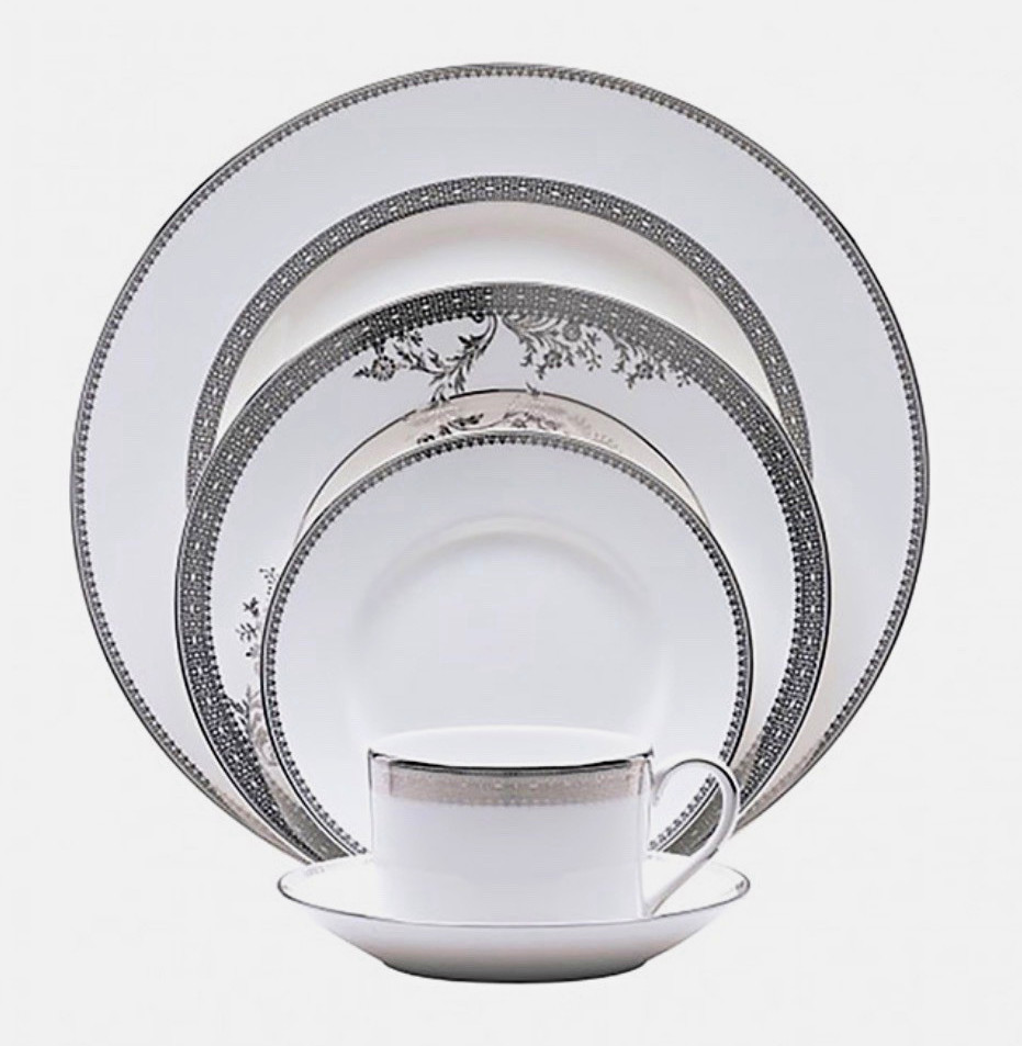 Vera Wang Wedgwood Vera Lace Platinum 5 Piece Place Setting Japan Unused Boxed