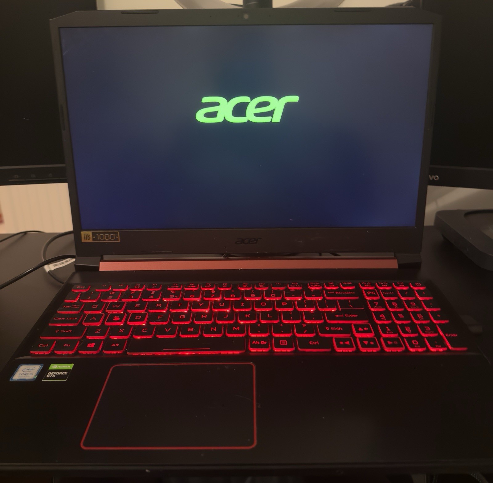 Acer Nitro 5 AN515-54-54W2 15.6\