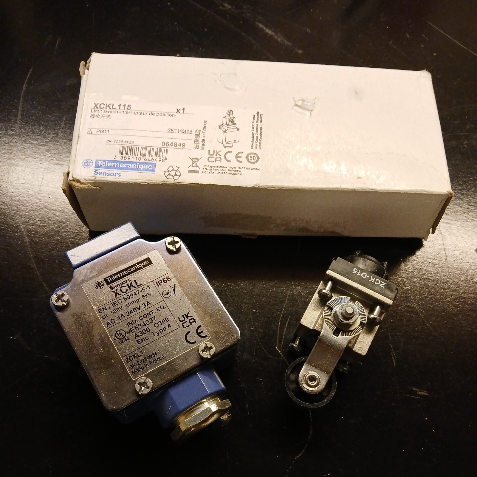 NEW TELEMECANIQUE XCK L115 Limit Switch 064649 XCKL115 XCK-L ZCKL1 FAST SHIPPING
