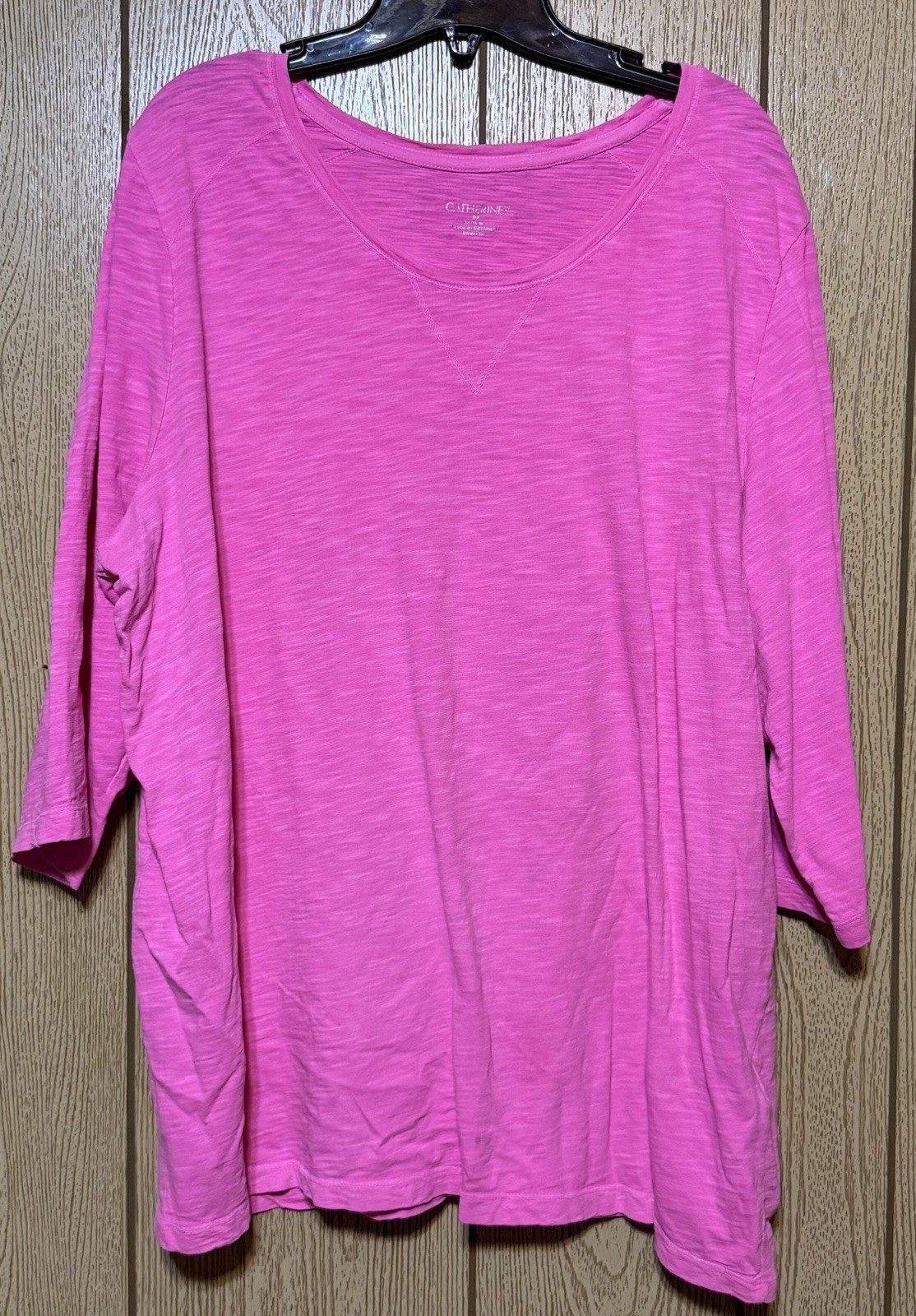 Catherines Women\'s Neon Pink Shirt Top 0XL (14/16W) 3/4 Sleeve V-Neck Tee