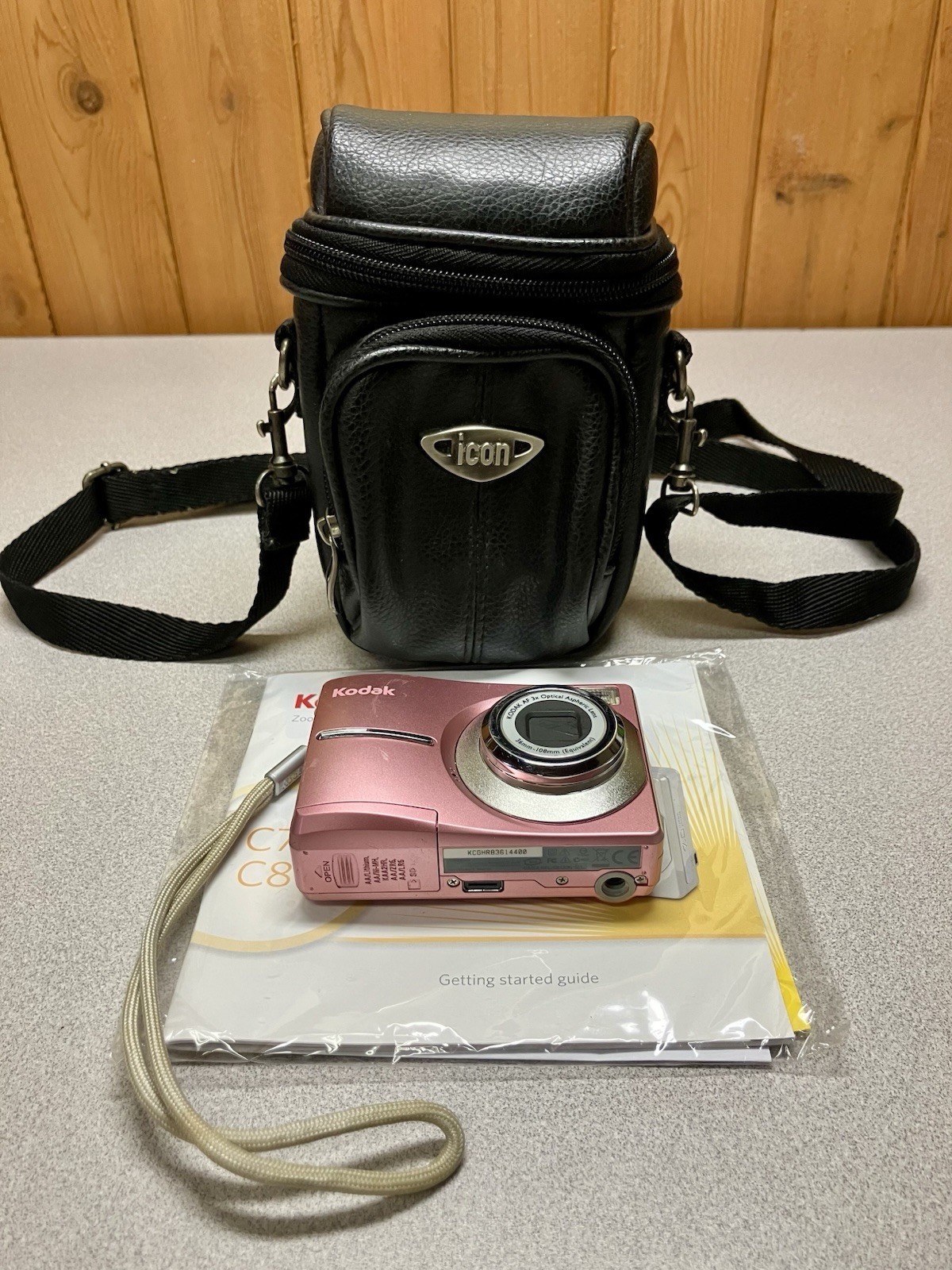 Kodak EasyShare C813 Digital Camera Pink Tested With Case And Instructions. Kodak EasyShare C813 Digital Camera Pink Tested With Case And Instructions.
