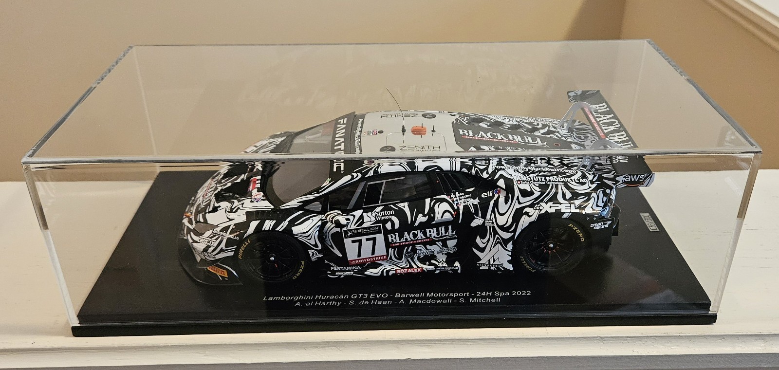 Spark 1/18 Lamborghini Huracan GT3 EVO #77 Barwell 24h Spa 2022 (18SB058) #036