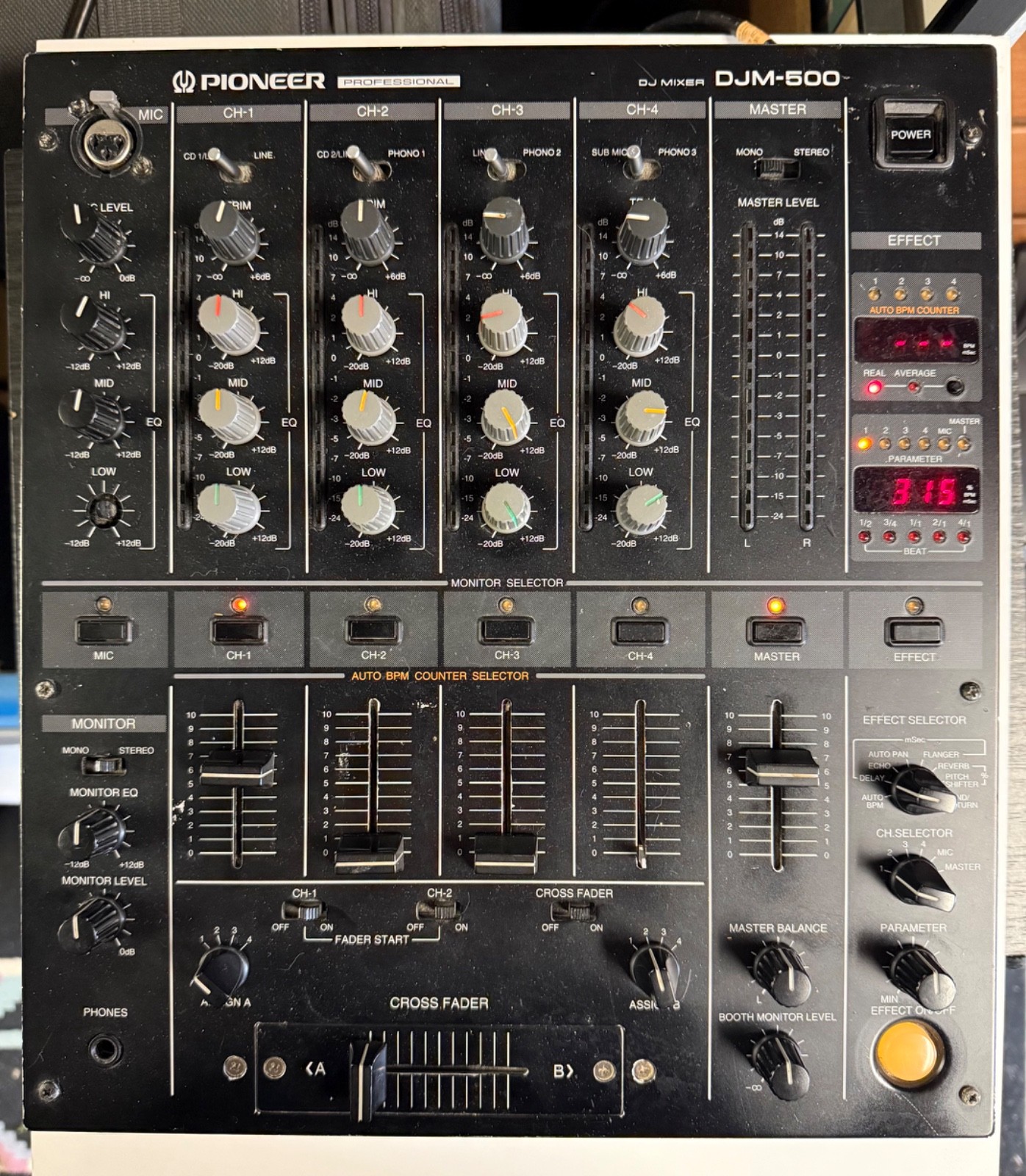 Pioneer DJM-500 DJ Mixer 4-Channel Built-In Digital Effects