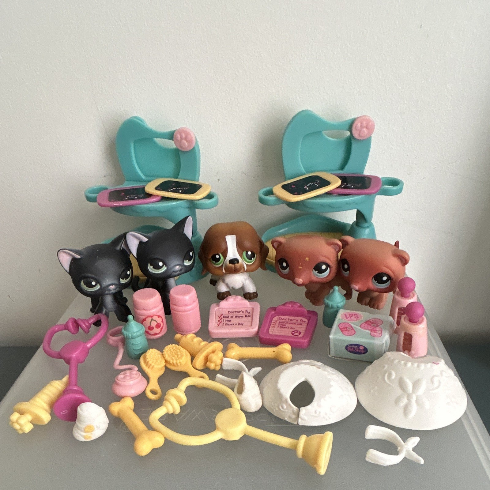 LPS Littlest Pet Shop Cozy Care Center Playset #334 #335 #336 with Accessories