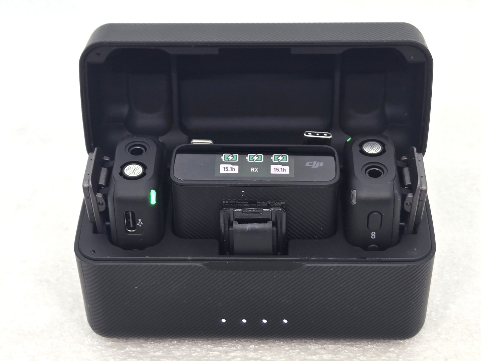 DJI Mic Wireless Microphone and Audio Recorder System  FAST  c
