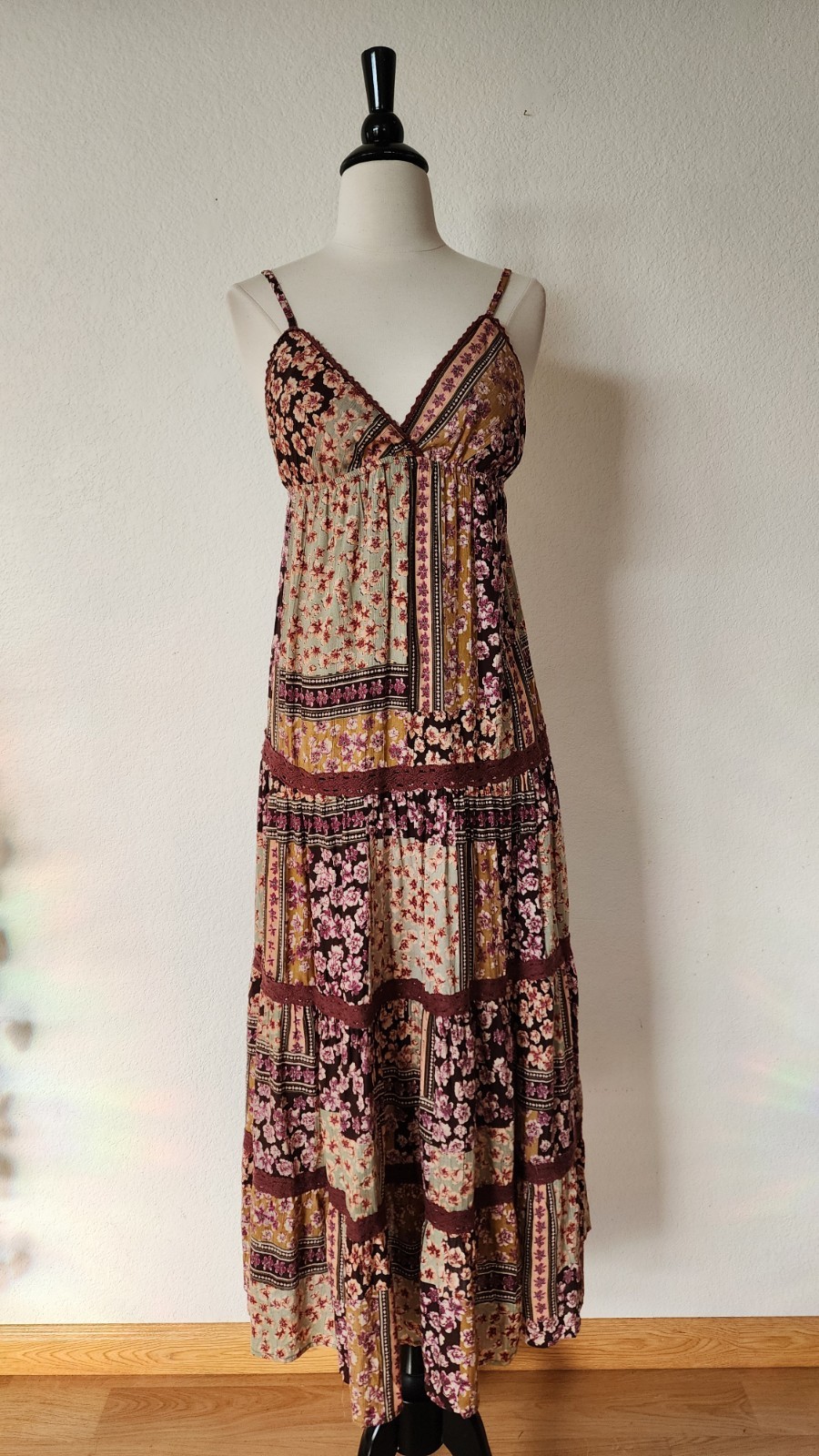 New Anthro Maxi Dress Size Small Floral Mauve Coquette Garden Crochet New Anthro Maxi Dress Size Small Floral Mauve Coquette Garden Crochet