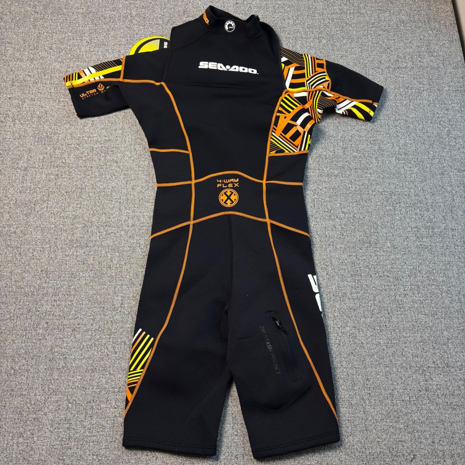 Sea-Doo Wetsuit Mens Medium Black Orange Vibe Shorty 2mm 4-Way Flex Front Zip Sea-Doo Wetsuit Mens Medium Black Orange Vibe Shorty 2mm 4-Way Flex Front Zip