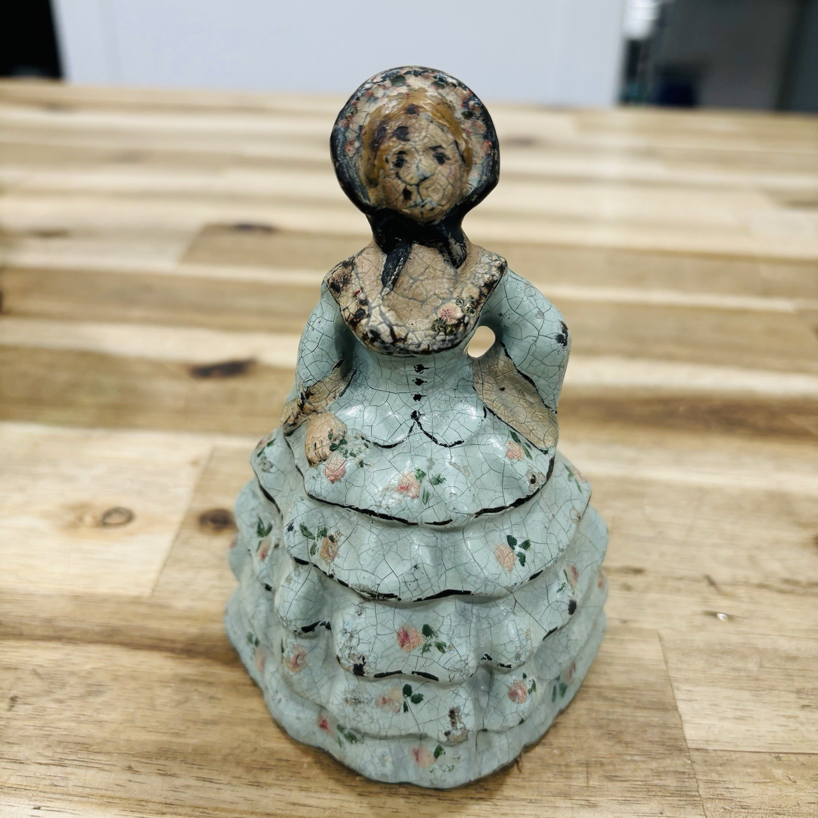 Antique 20s National Foundry Cast Iron Doorstop Colonial Lady Bonnet Hoop Skirt Antique 20s National Foundry Cast Iron Doorstop Colonial Lady Bonnet Hoop Skirt
