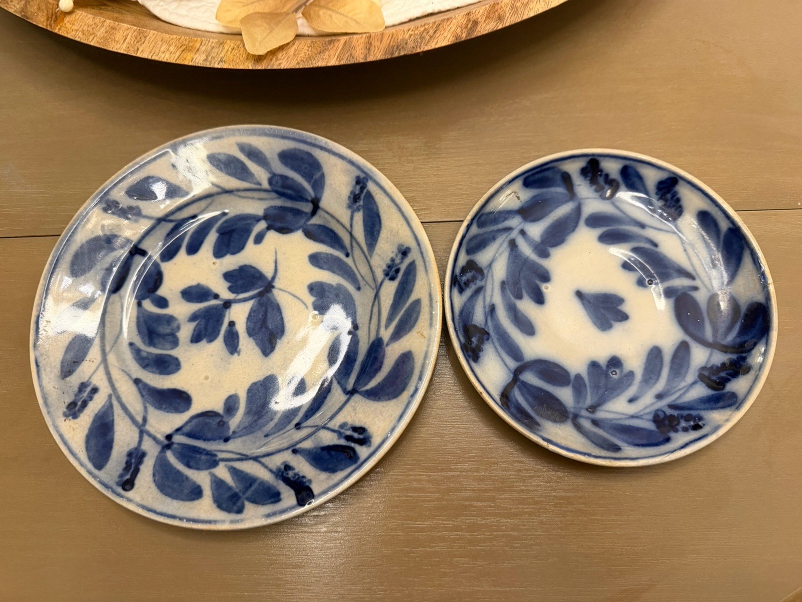 Antique Mid 19th Century Hand Painted Flow Blue Spinach Leaf Plate And Saucer. Antique Mid 19th Century Hand Painted Flow Blue Spinach Leaf Plate And Saucer.