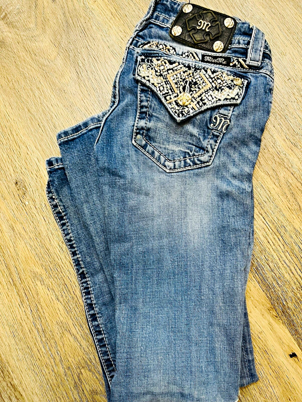 Miss Me Women’s Skinny Jeans Blue Medium Wash Stretch Embroidered Rhinestone