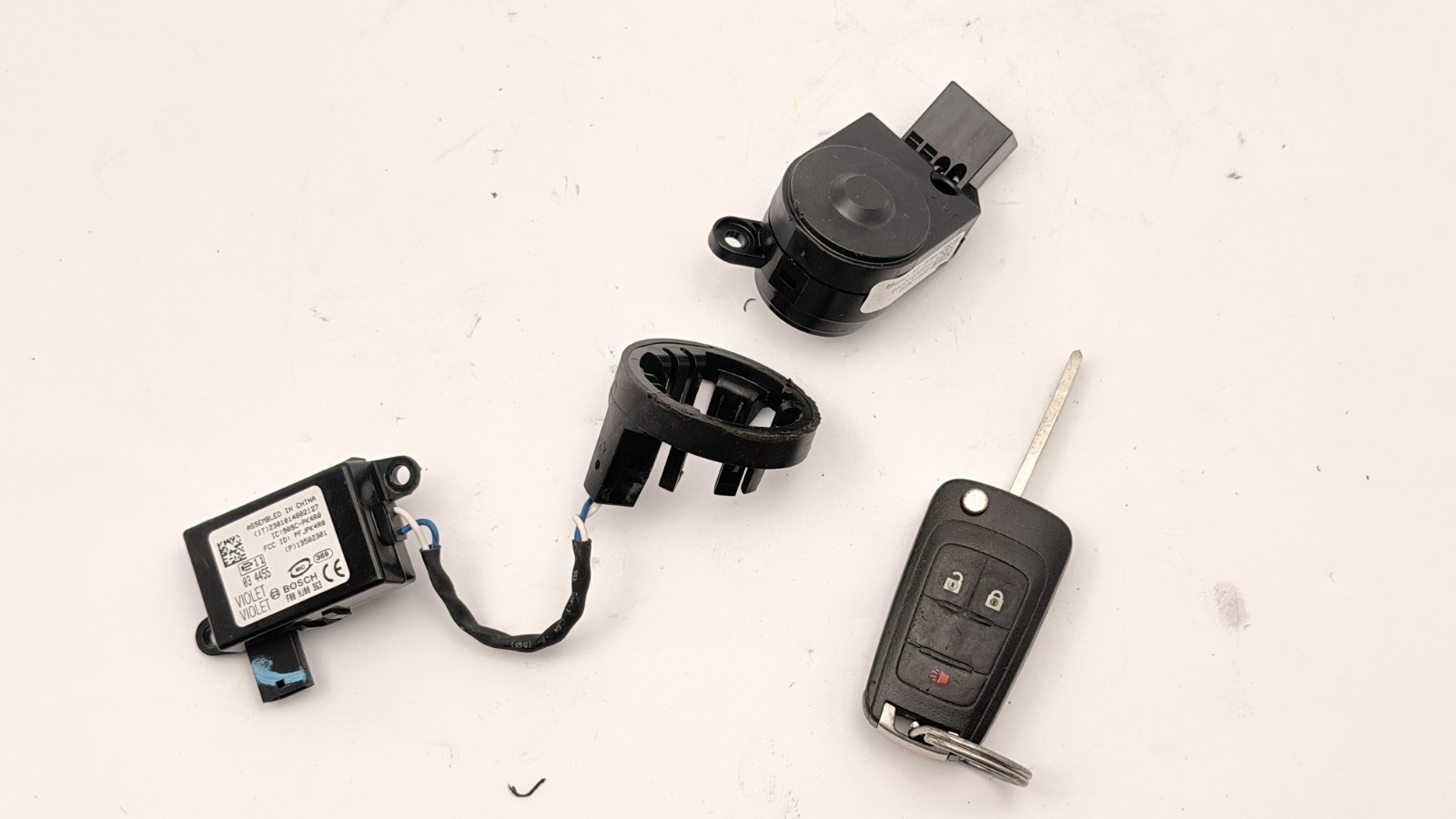 2010-2016 CHEVROLET EQUINOX IGNITION SWITCH W/KEY & IMMOBILIZER OEM 13502301 2010-2016 CHEVROLET EQUINOX IGNITION SWITCH W/KEY & IMMOBILIZER OEM 13502301
