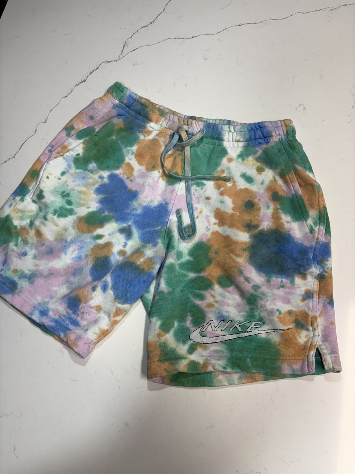 Nike Men\'s Sportswear Gel Tie-Dye French Terry Shorts Men\'s Small FN1840-406