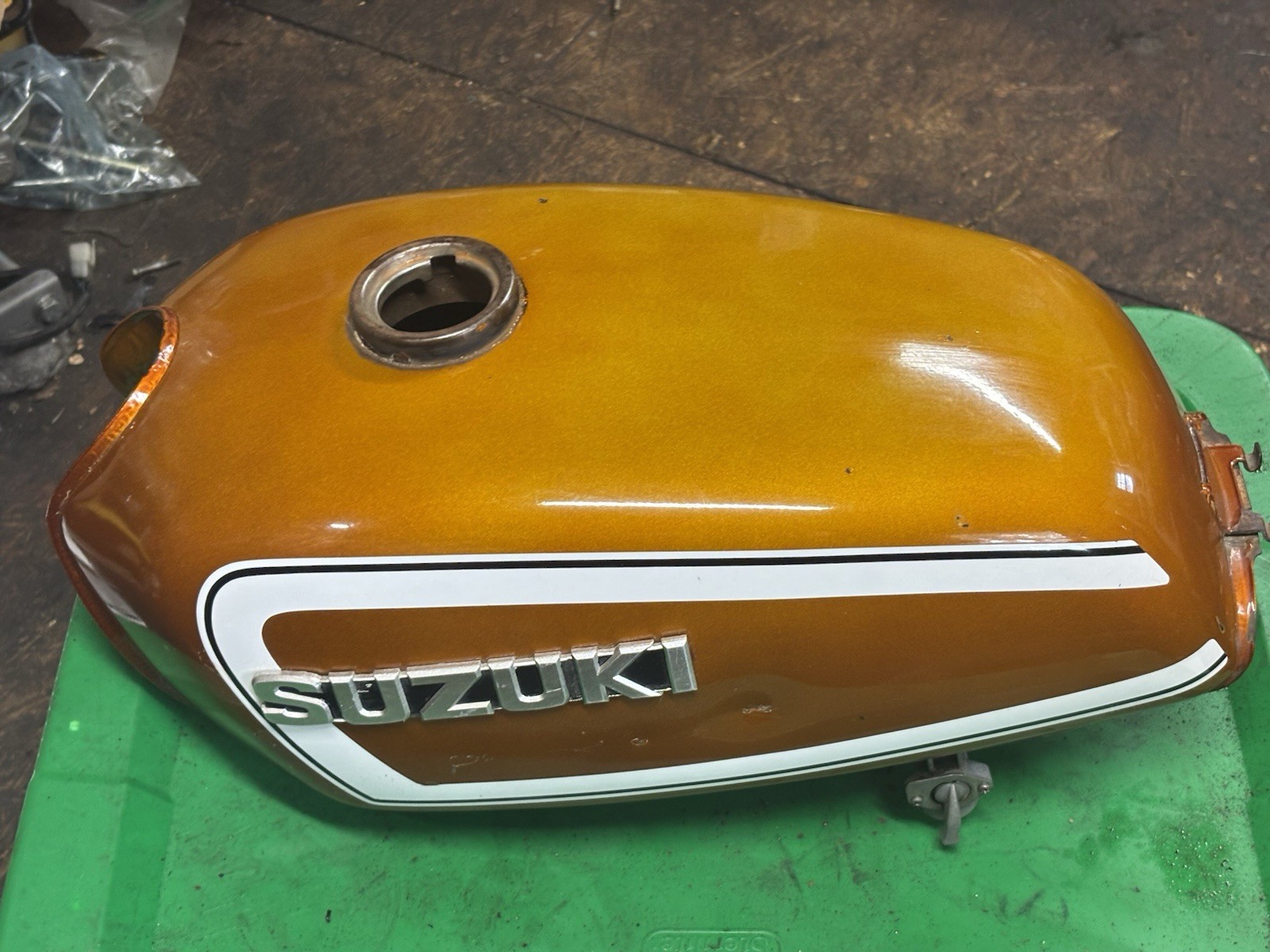 1973-77 Suzuki GT185 GT185 OEM Fuel Tank Gas Tank, Solid Condition With Petcock